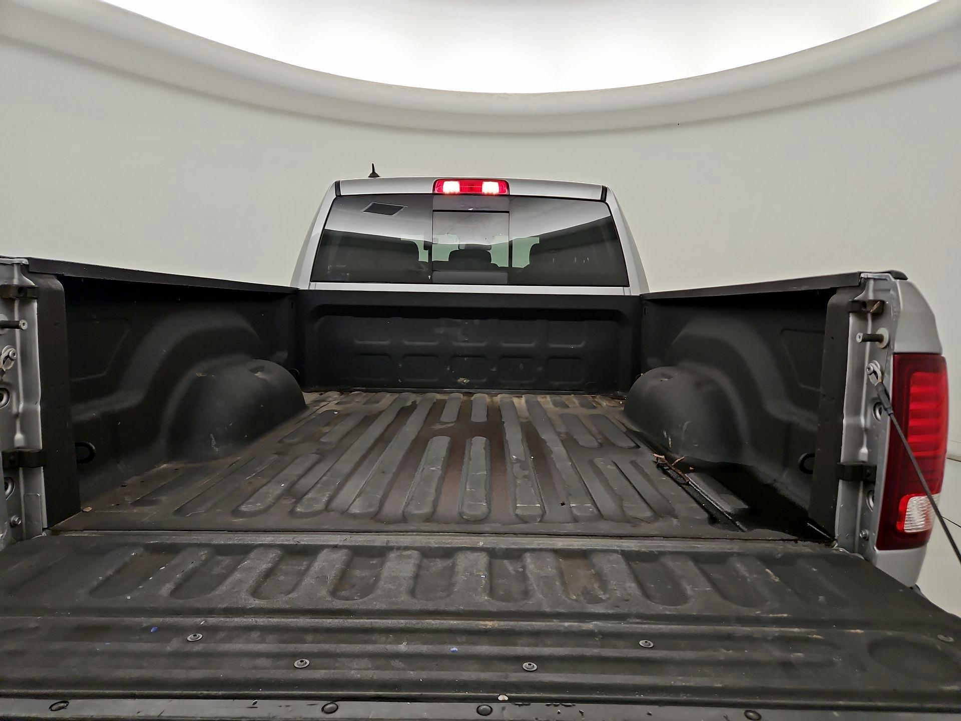 Thumbnail: 2020 RAM 1500 Classic - 20