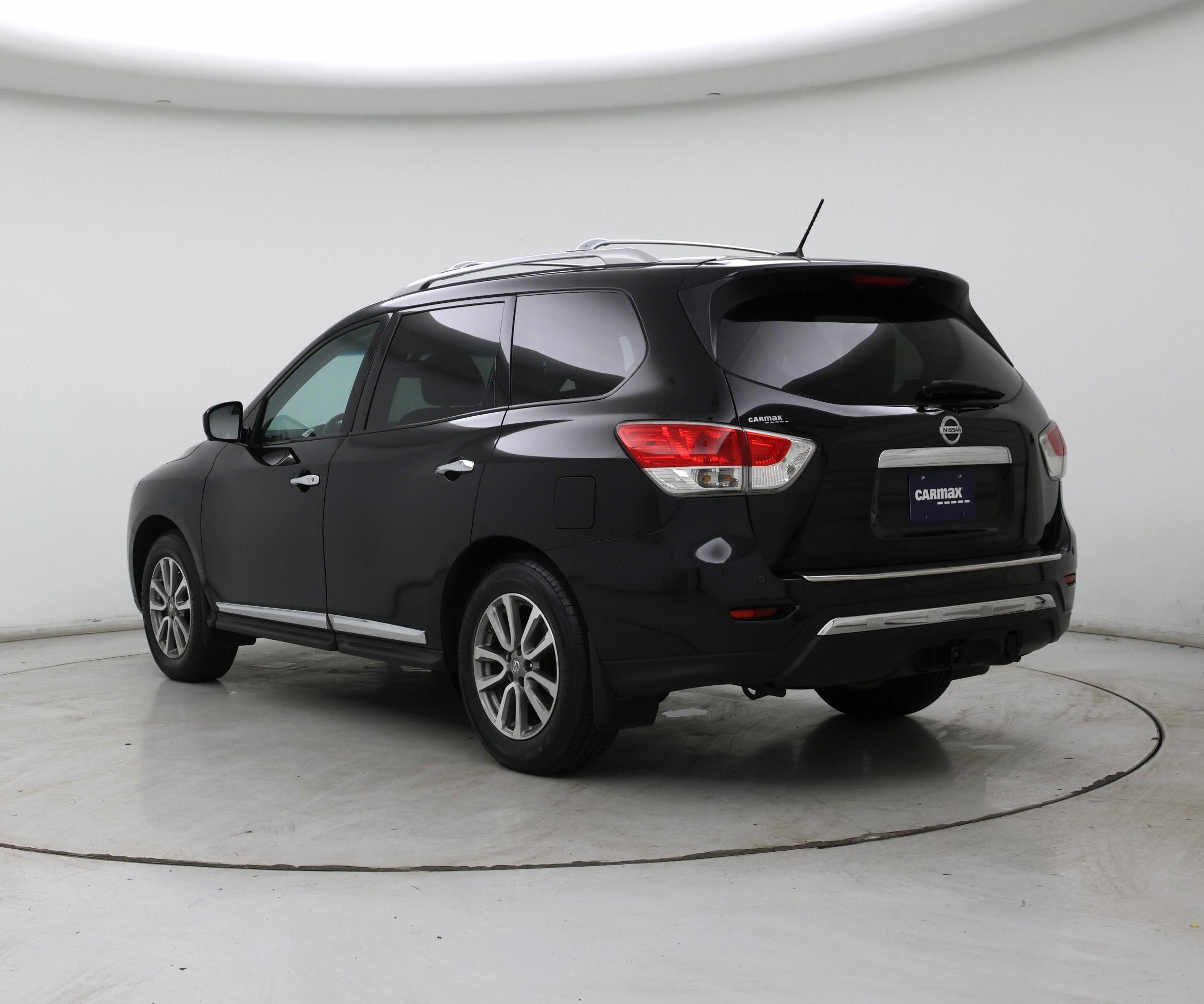 Thumbnail: 2015 Nissan Pathfinder - 2