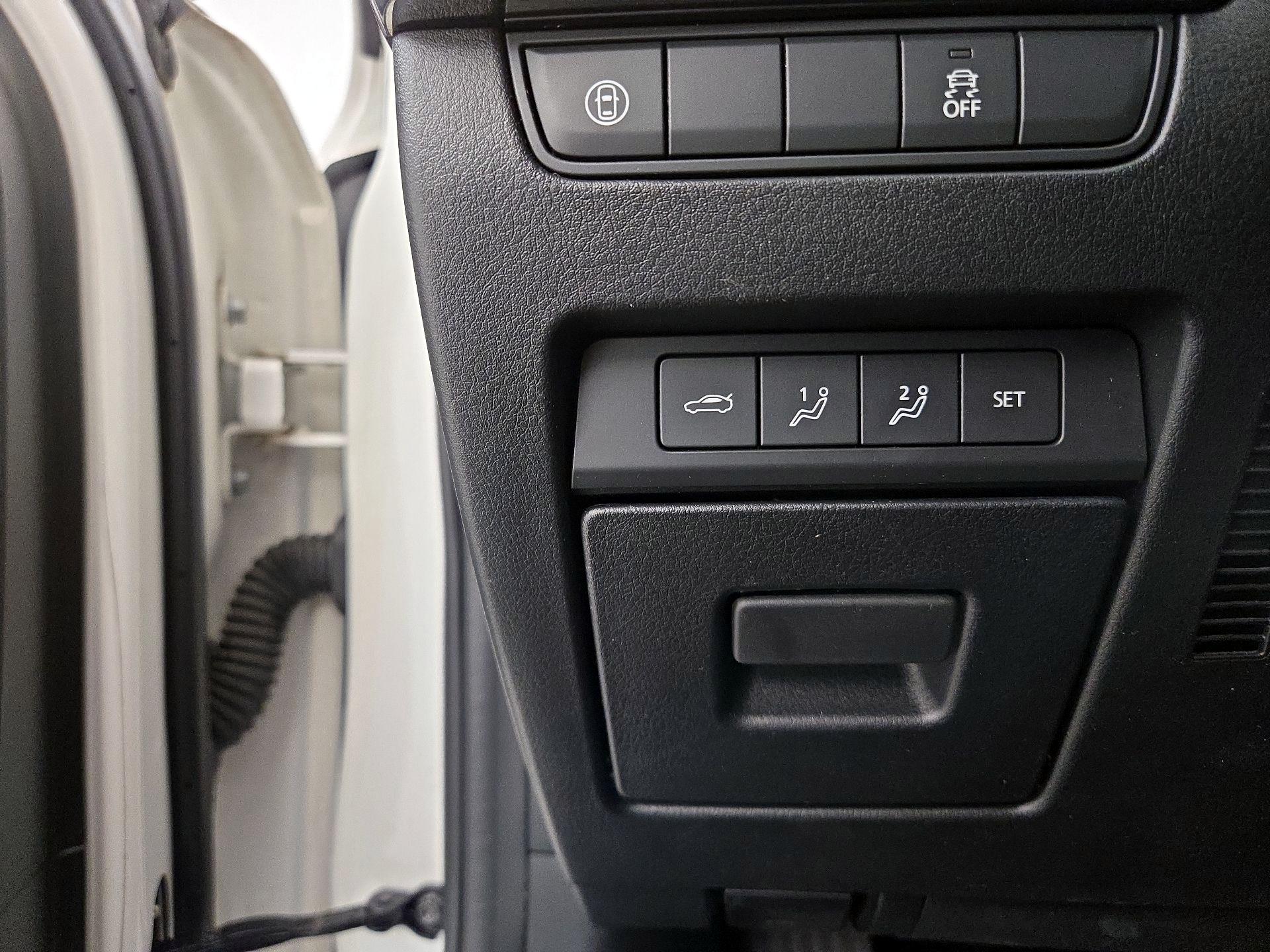 Thumbnail: 2020 Mazda Mazda3 - 13