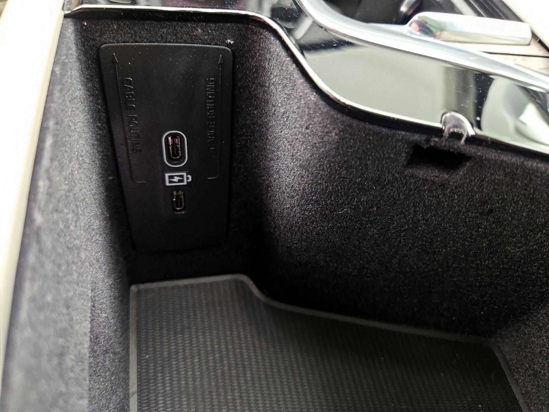 Thumbnail: 2023 Volvo XC90 - 18