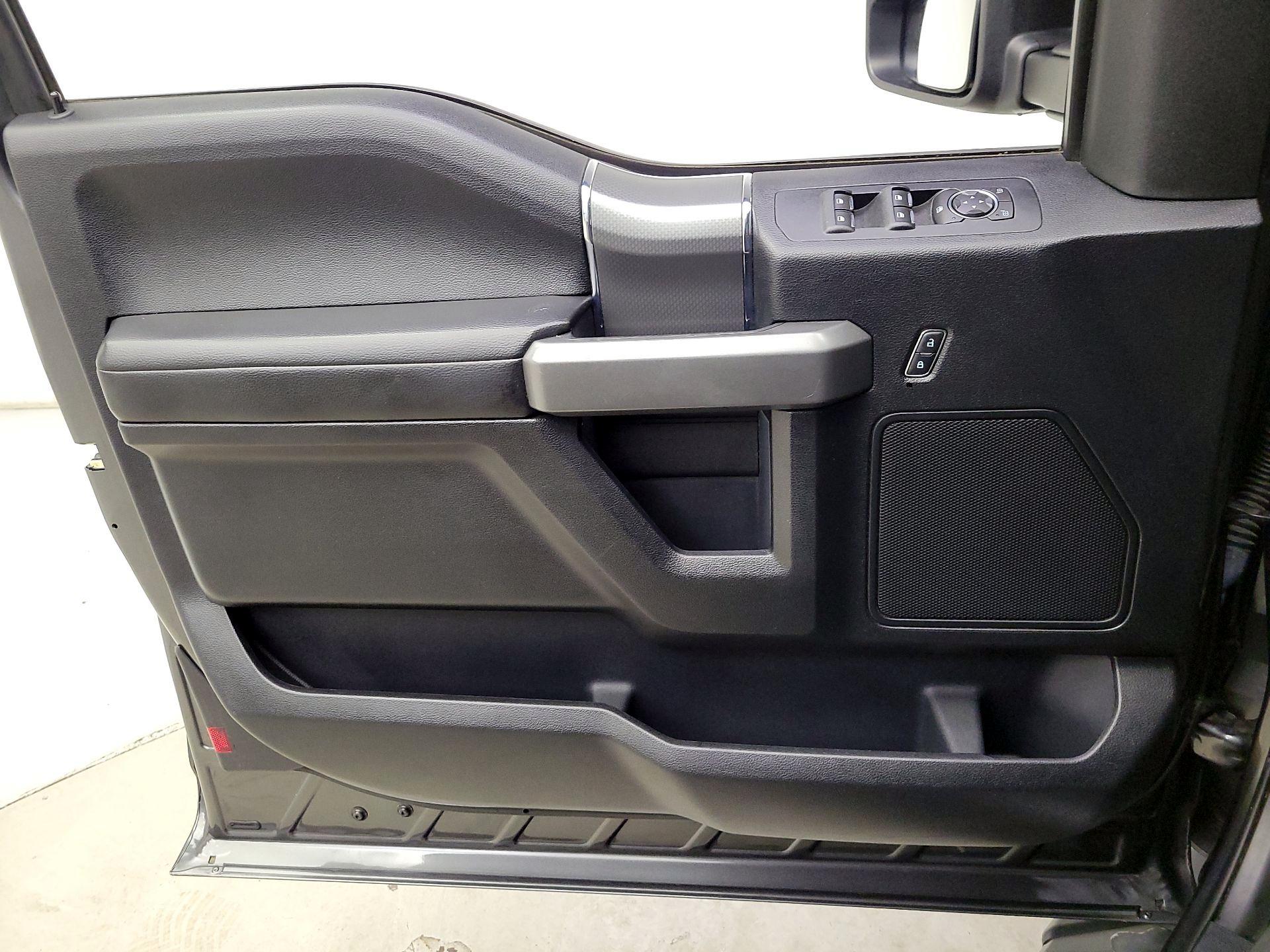 Thumbnail: 2017 Ford F-150 - 12