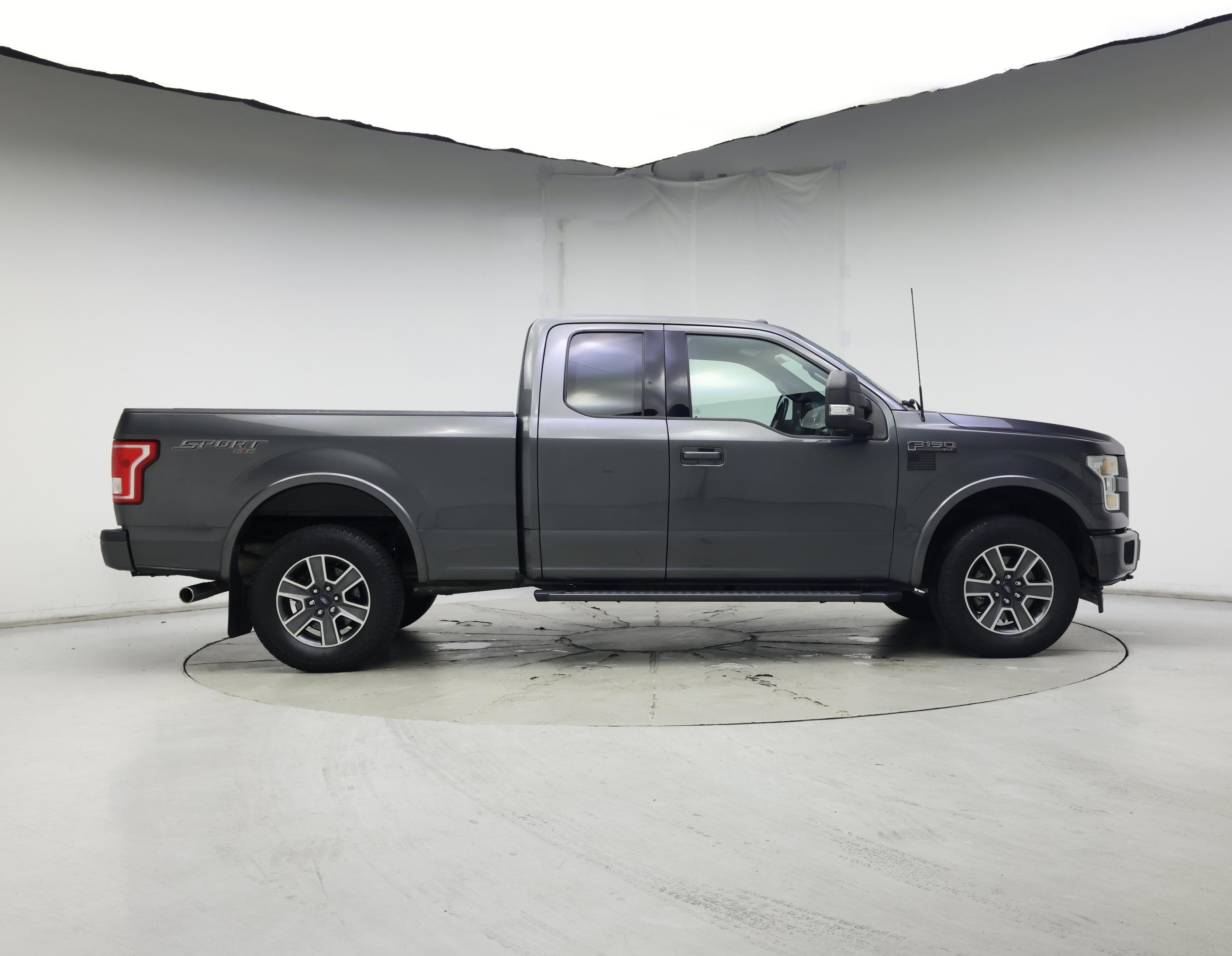 Thumbnail: 2017 Ford F-150 - 7
