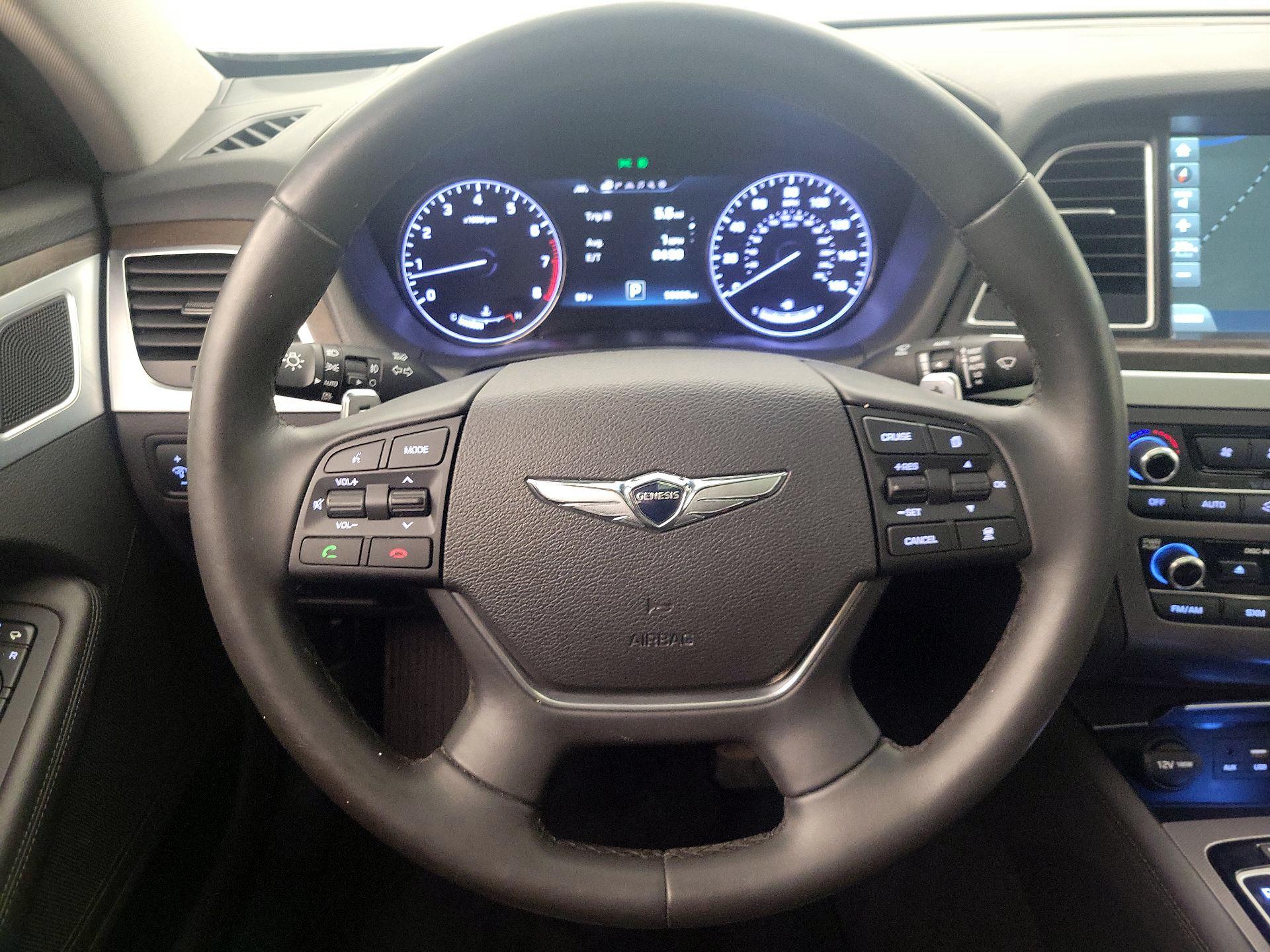 Thumbnail: 2017 Genesis G80 - 10