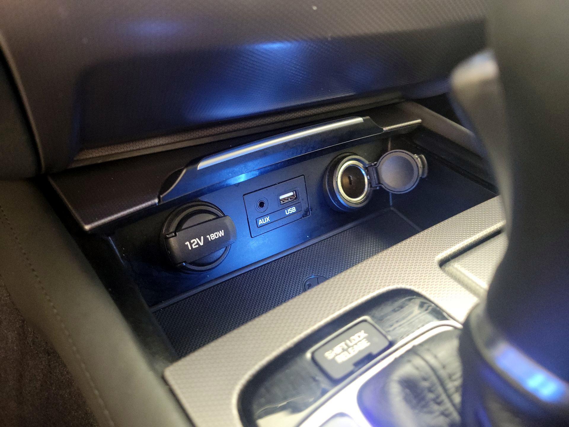 Thumbnail: 2017 Genesis G80 - 19