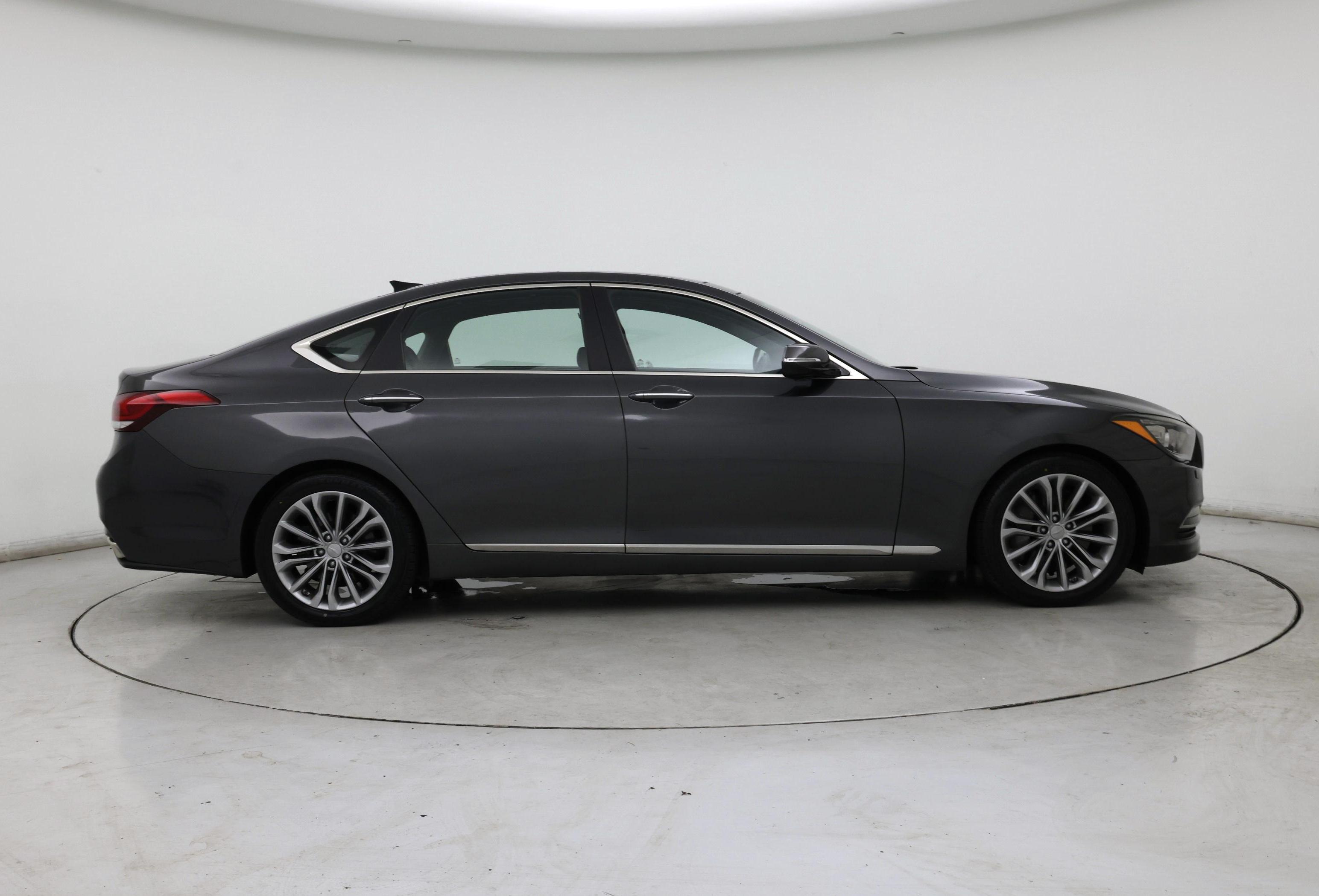 Thumbnail: 2017 Genesis G80 - 7