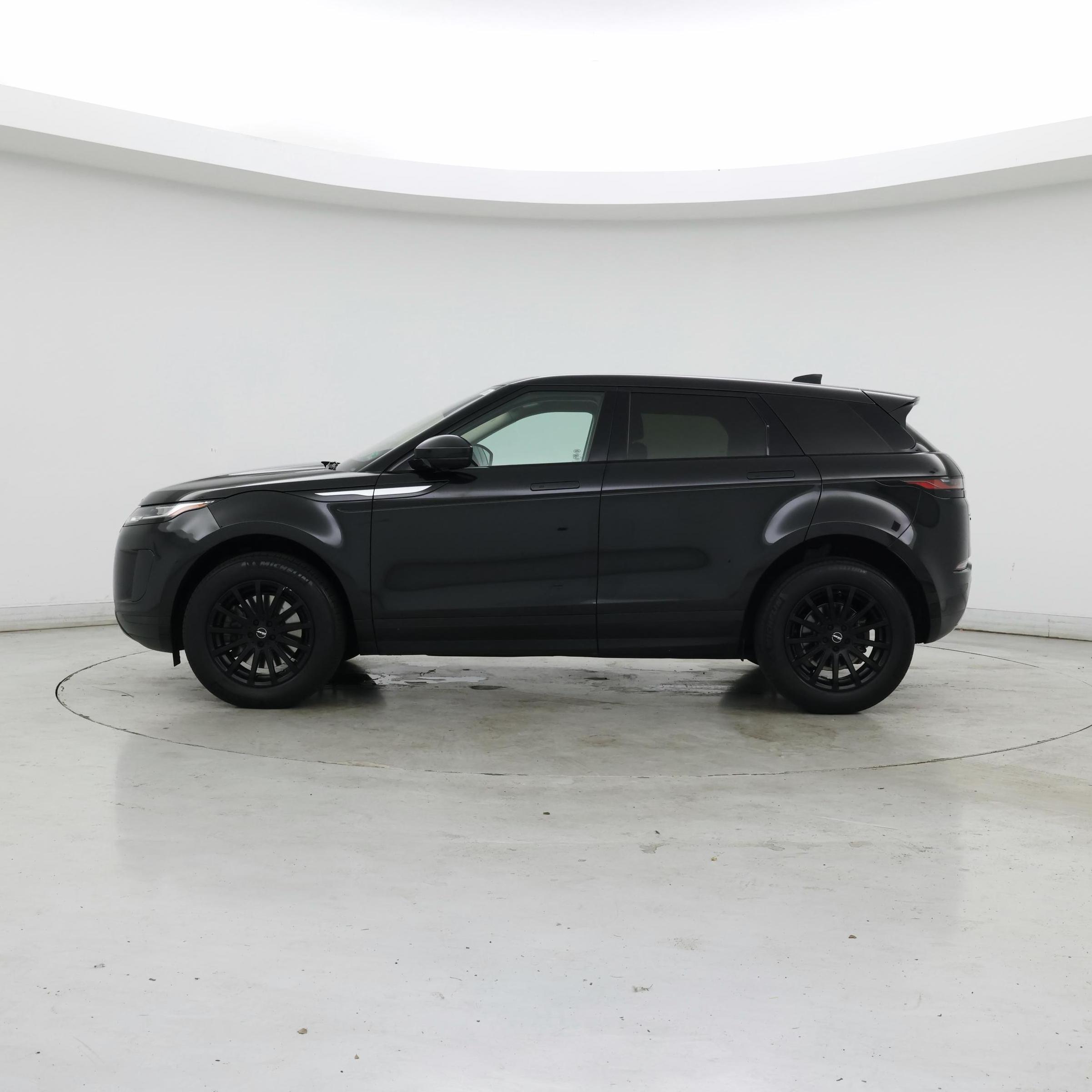 Thumbnail: 2020 Land Rover Range Rover Evoque - 3