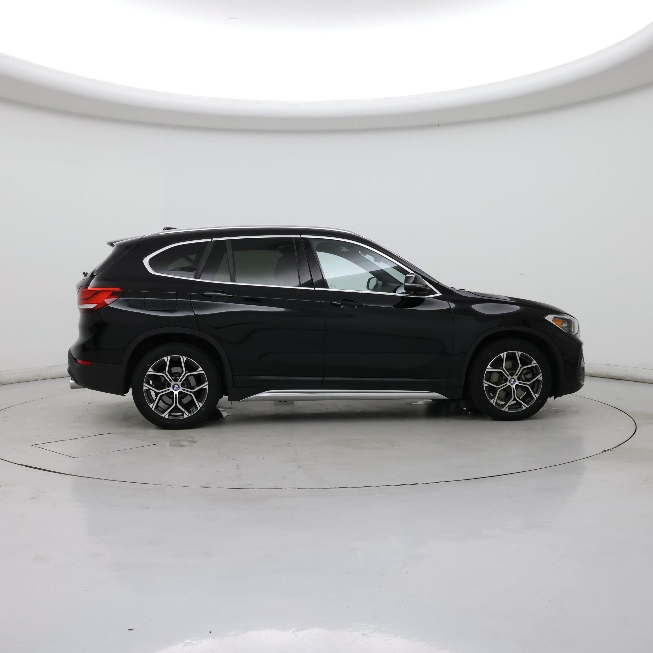 Thumbnail: 2021 BMW X1 - 7