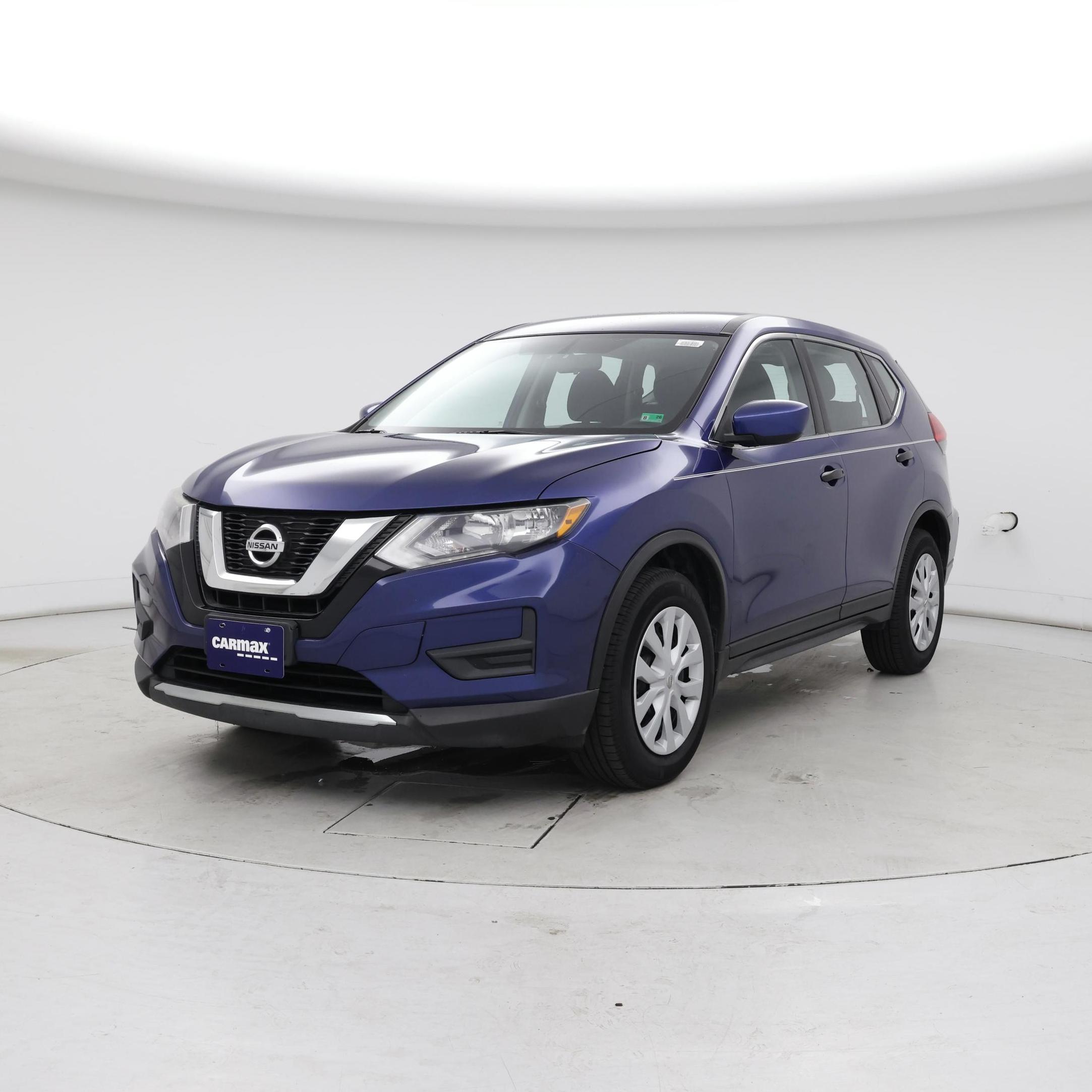 Thumbnail: 2017 Nissan Rogue - 4