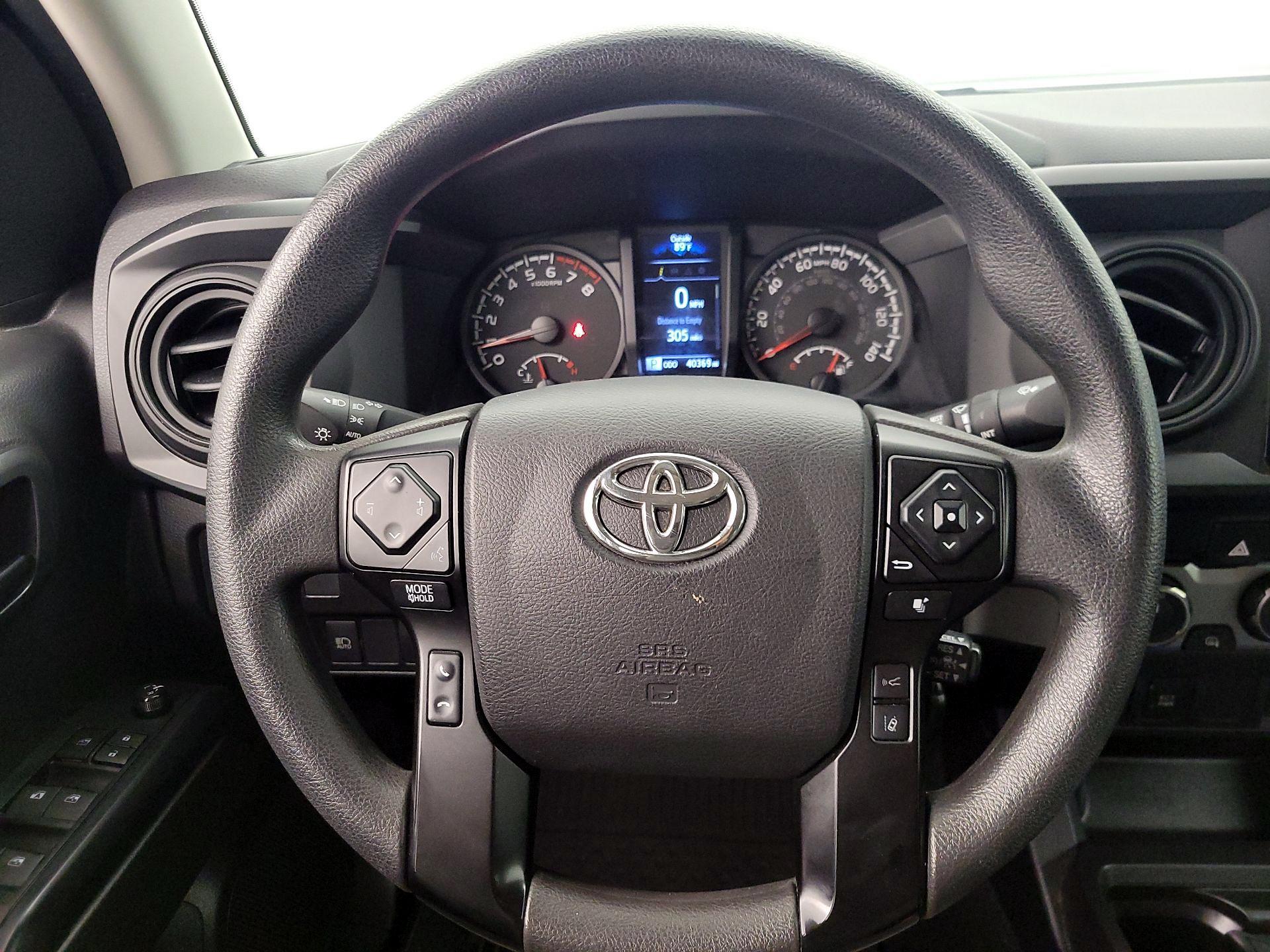 Thumbnail: 2022 Toyota Tacoma - 10