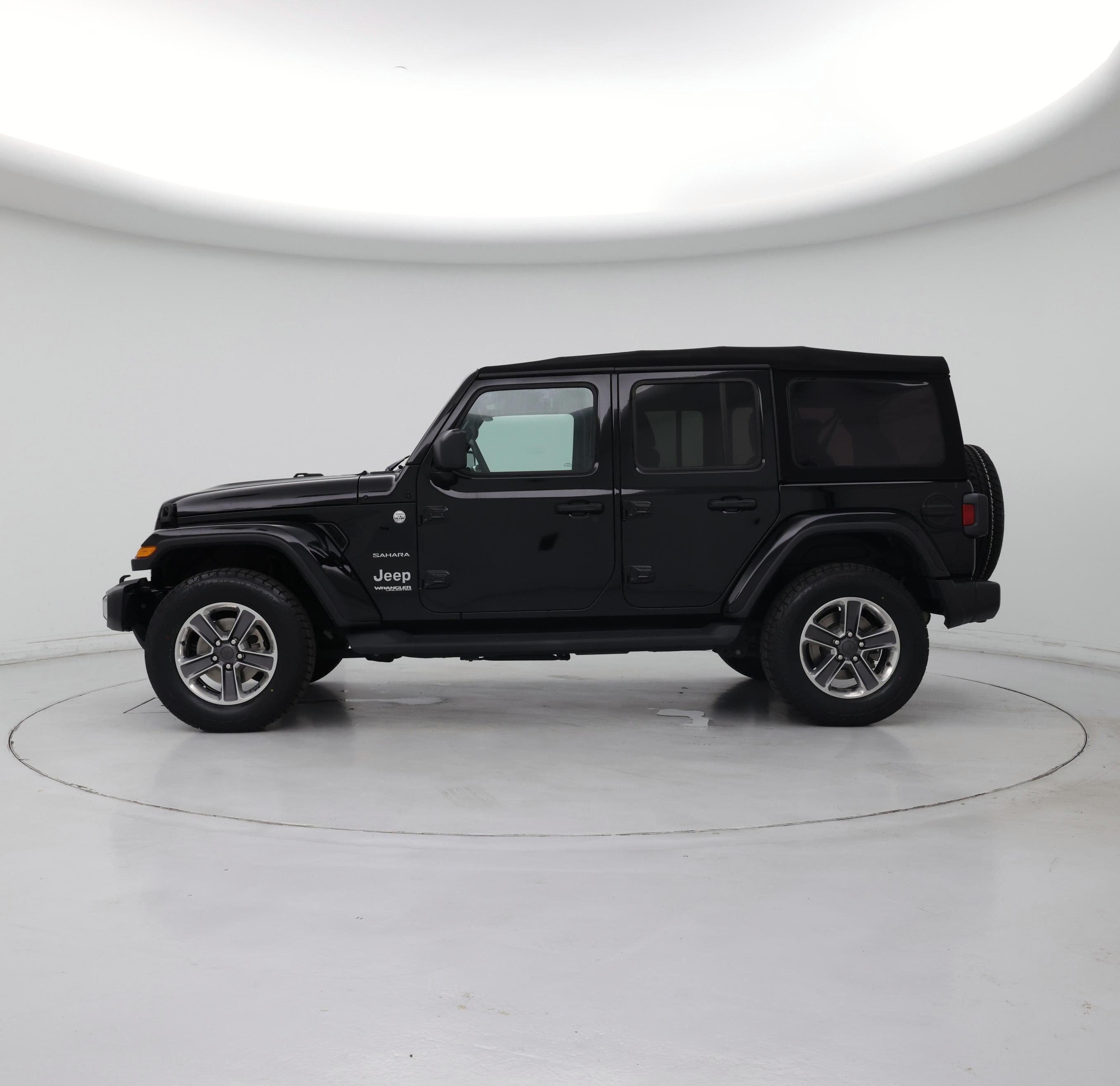 Thumbnail: 2021 Jeep Wrangler - 3