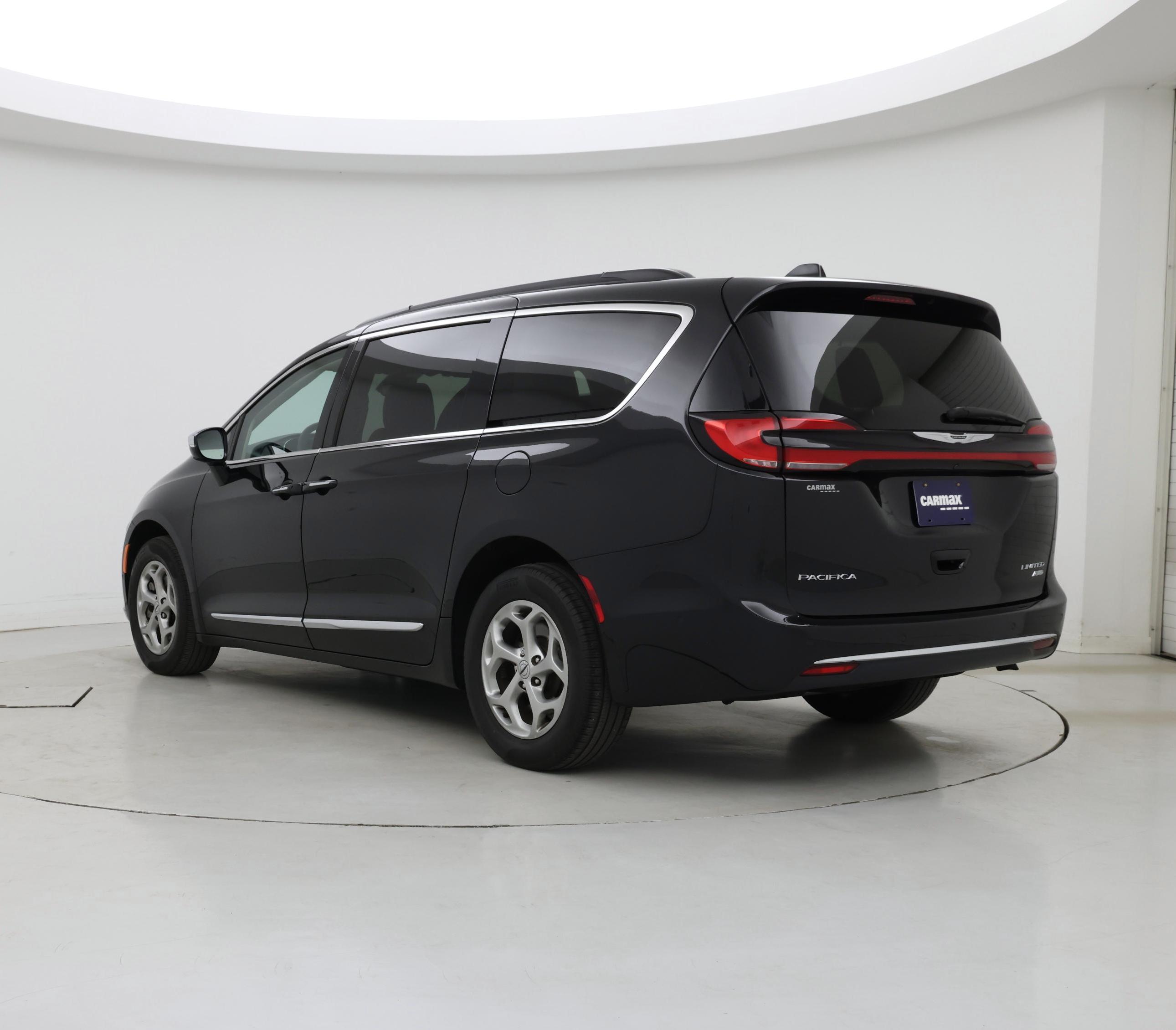 Thumbnail: 2022 Chrysler Pacifica - 2