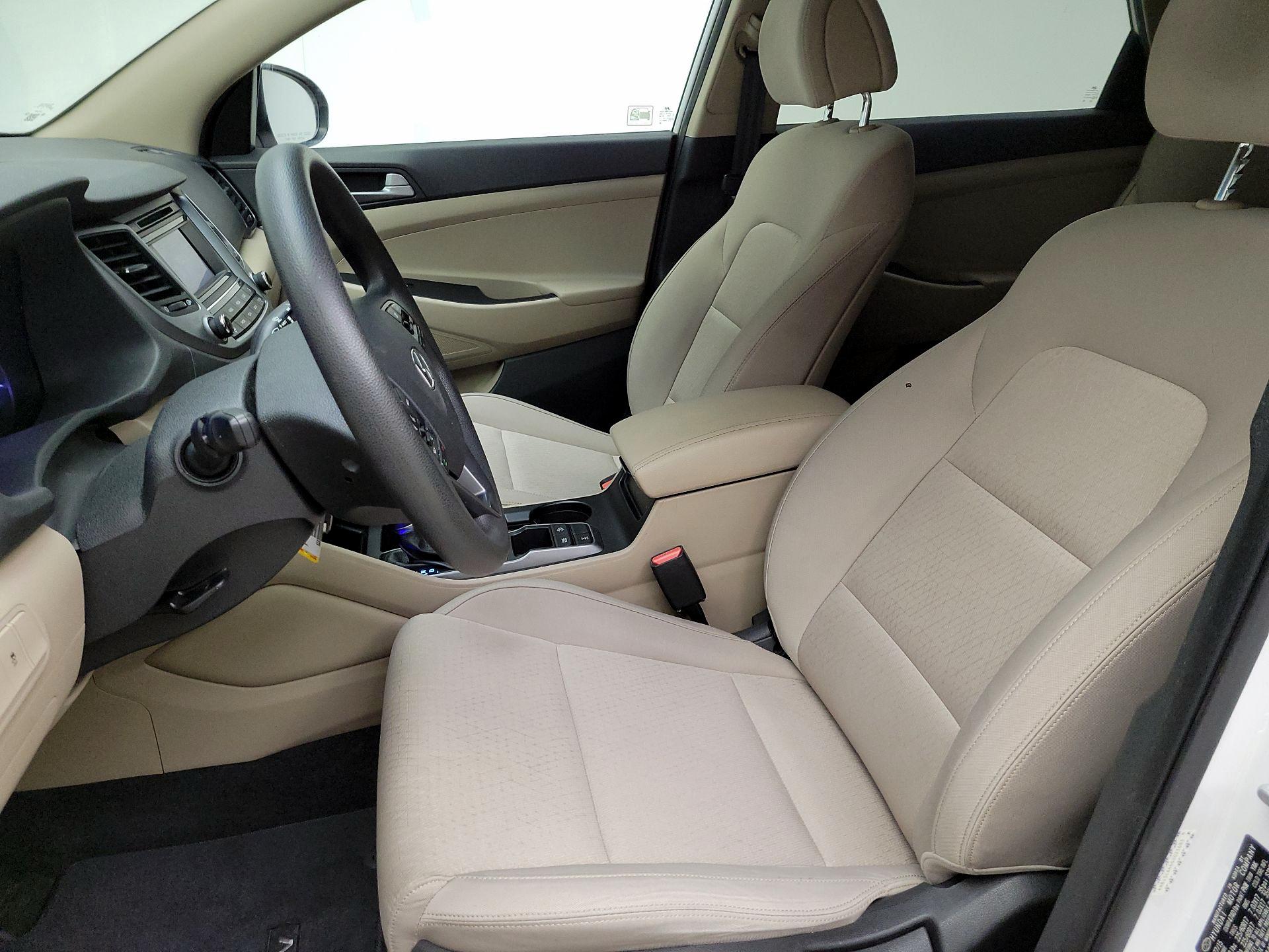 Thumbnail: 2016 Hyundai Tucson - 11