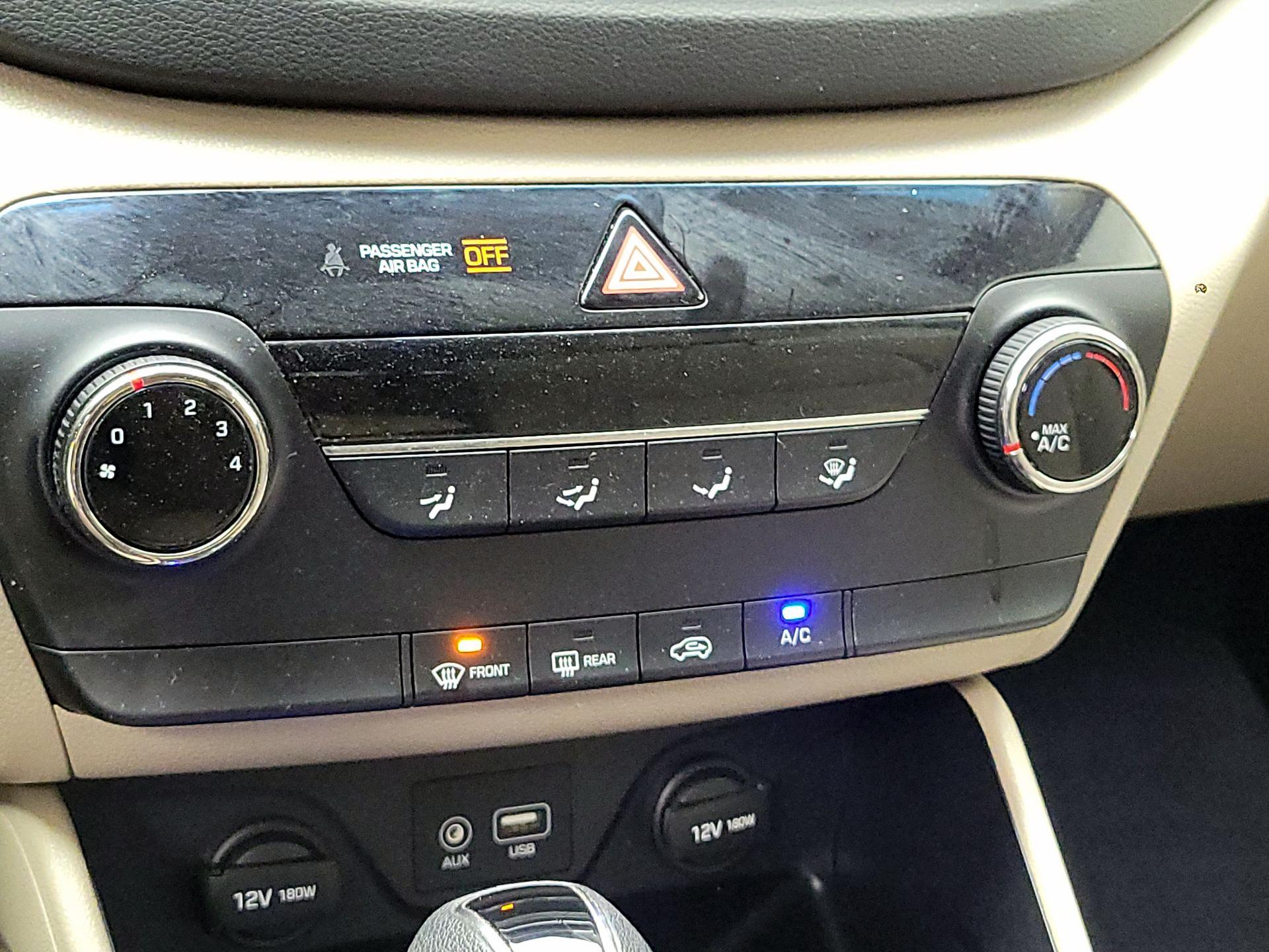 Thumbnail: 2016 Hyundai Tucson - 16