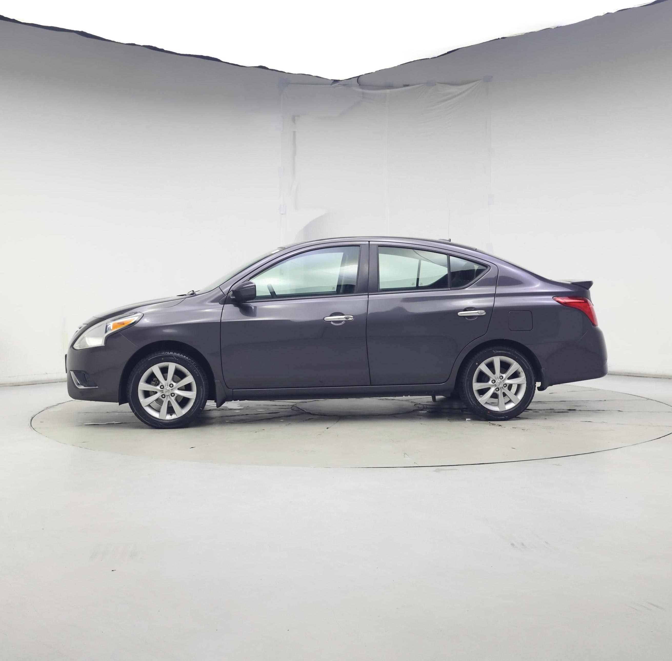Thumbnail: 2015 Nissan Versa - 3