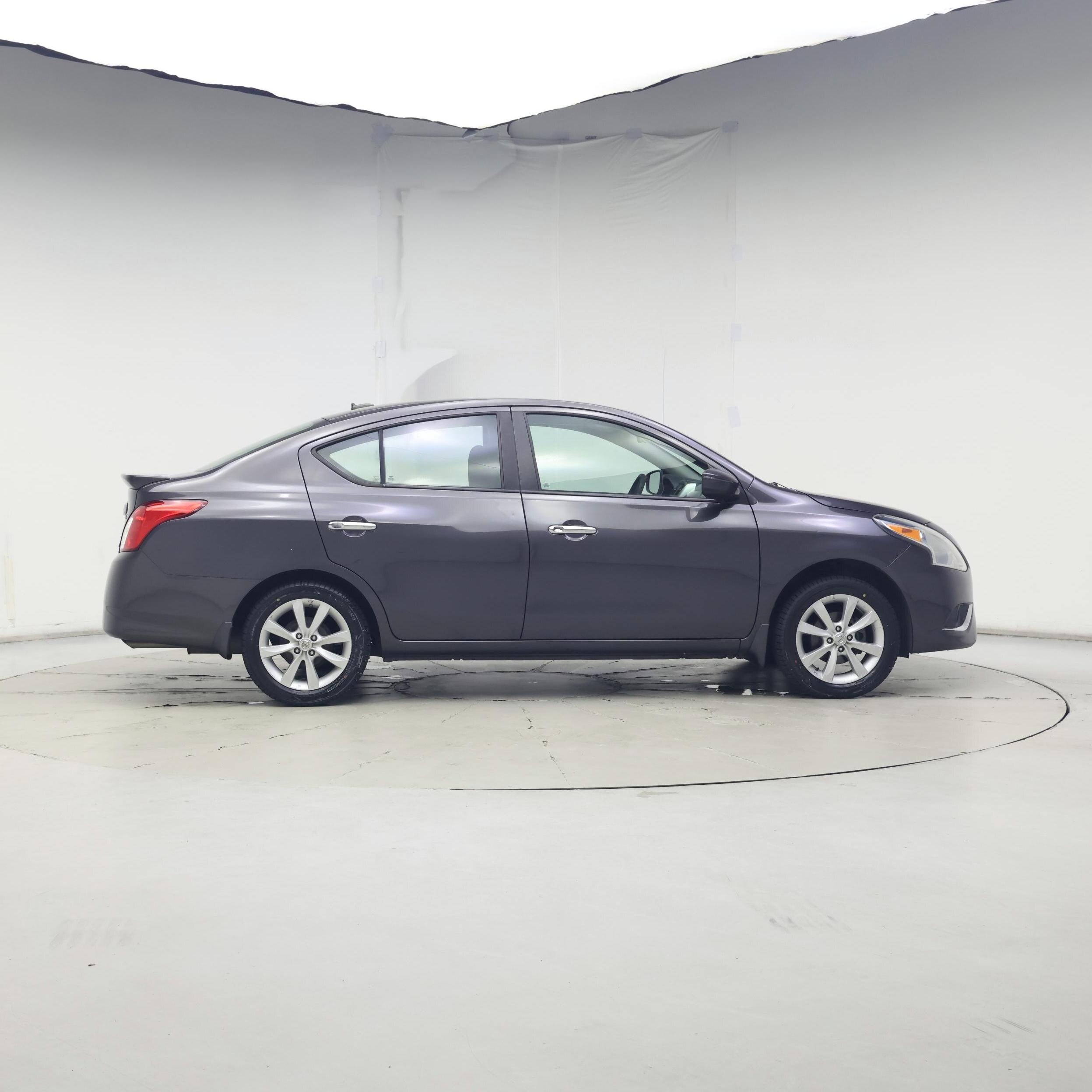 Thumbnail: 2015 Nissan Versa - 7