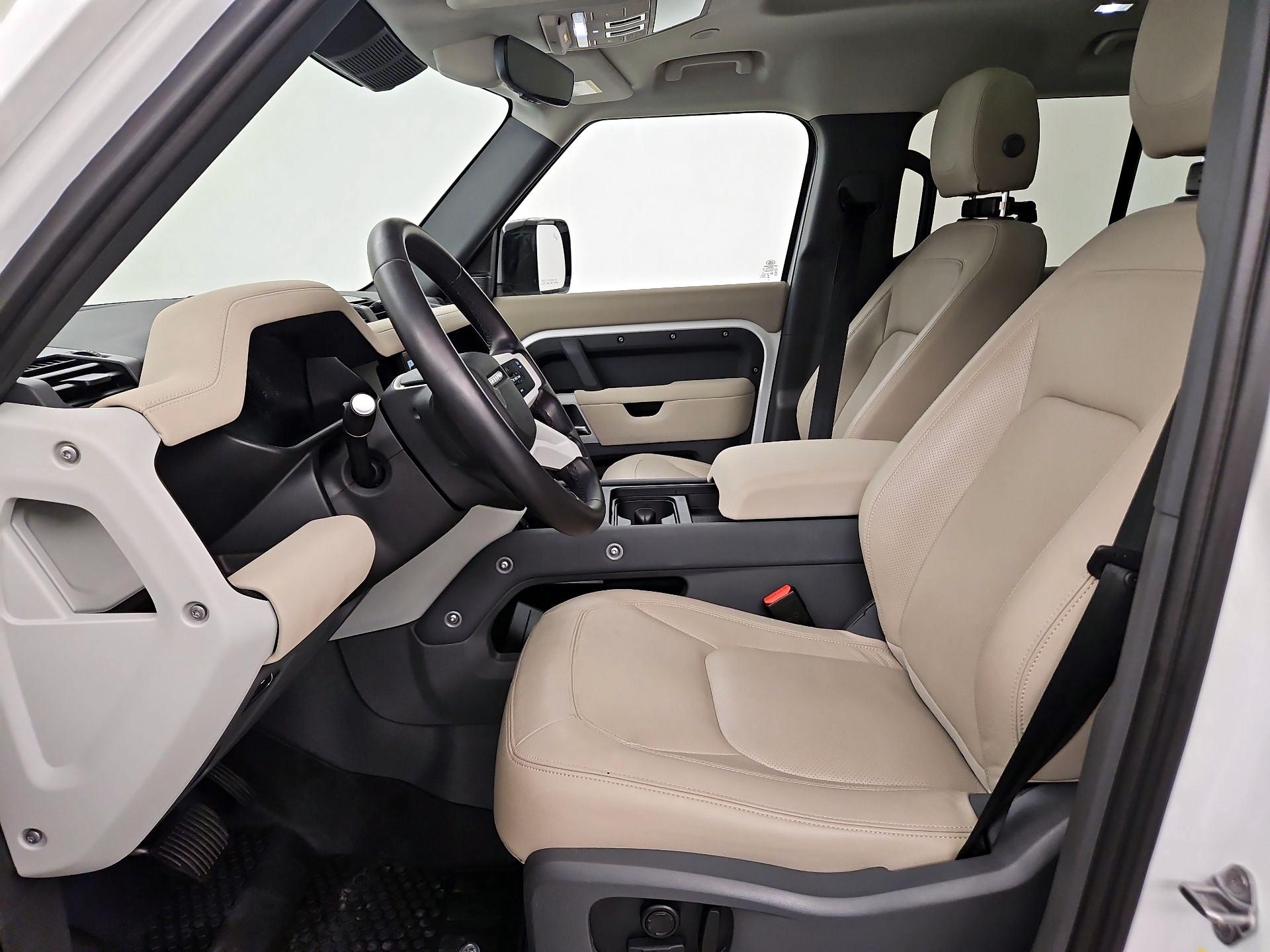 Thumbnail: 2023 Land Rover Defender - 11