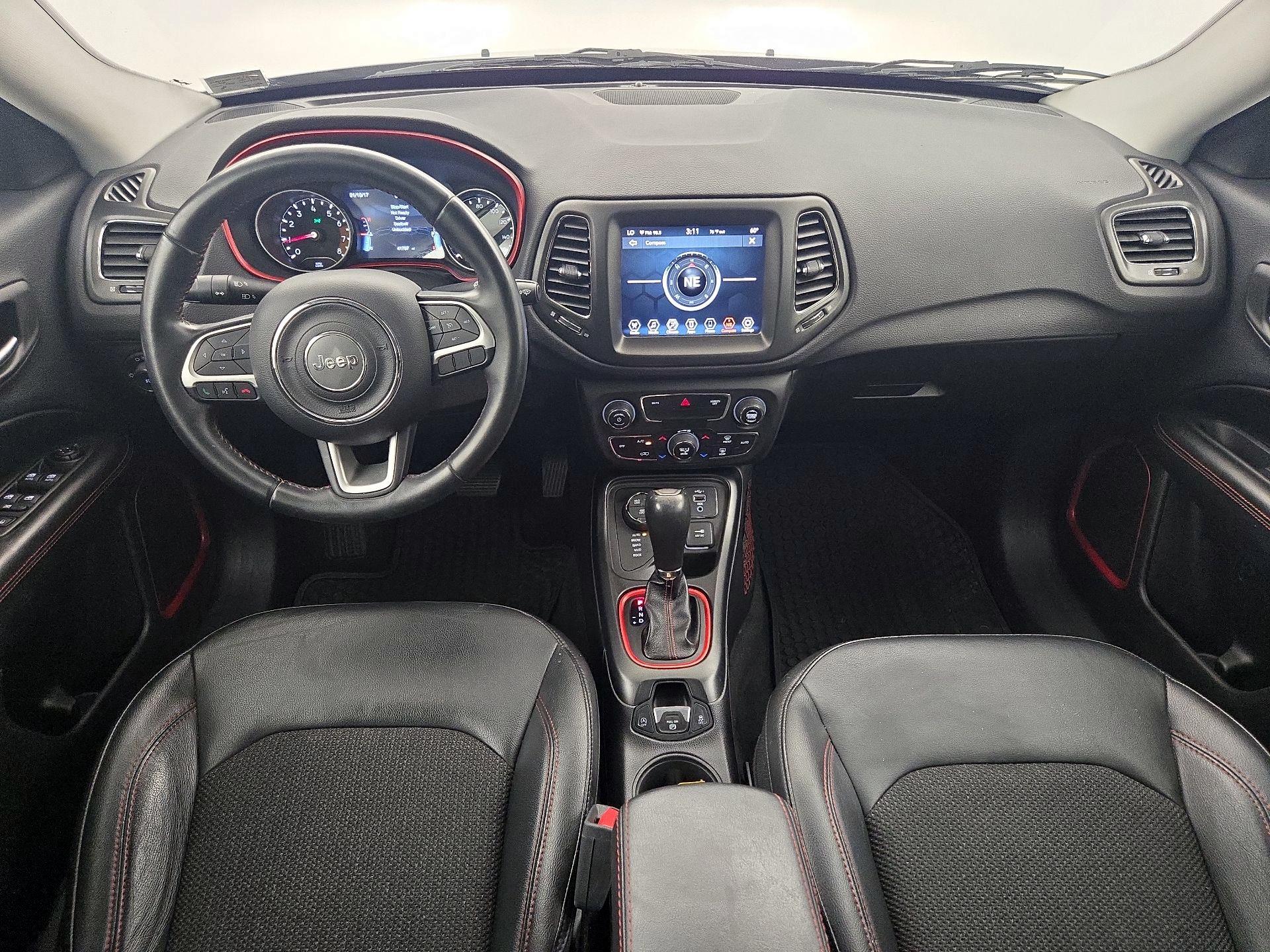 Thumbnail: 2019 Jeep Compass - 9