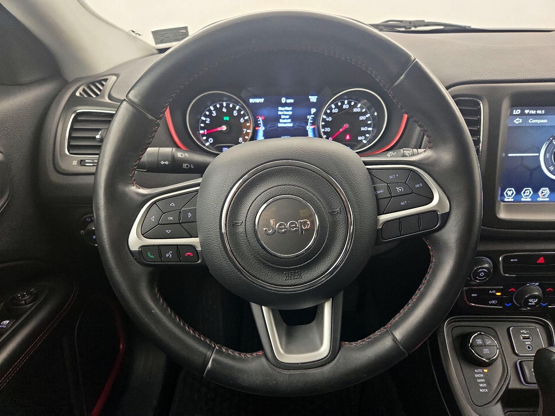 Thumbnail: 2019 Jeep Compass - 10
