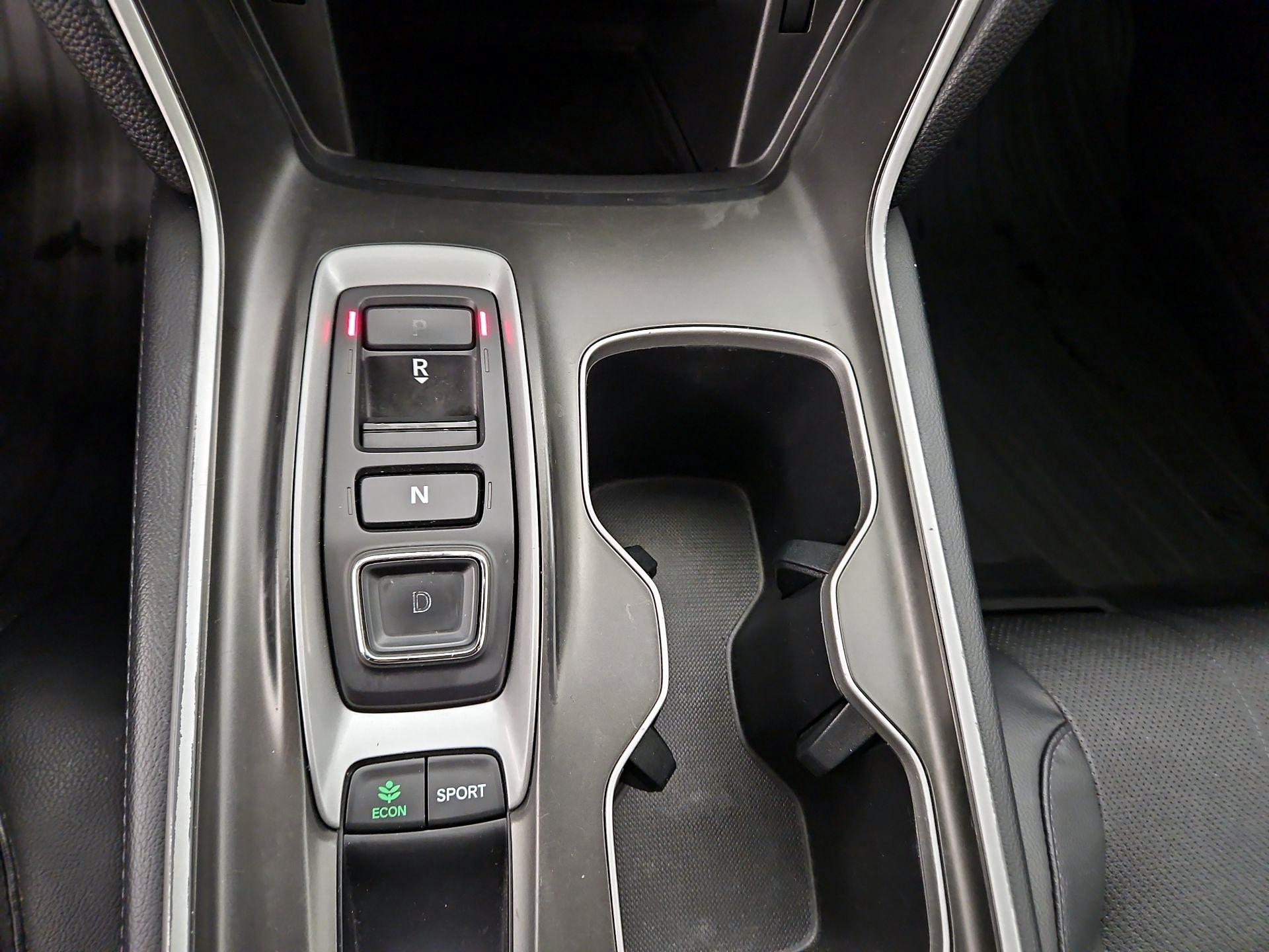 Thumbnail: 2018 Honda Accord - 17