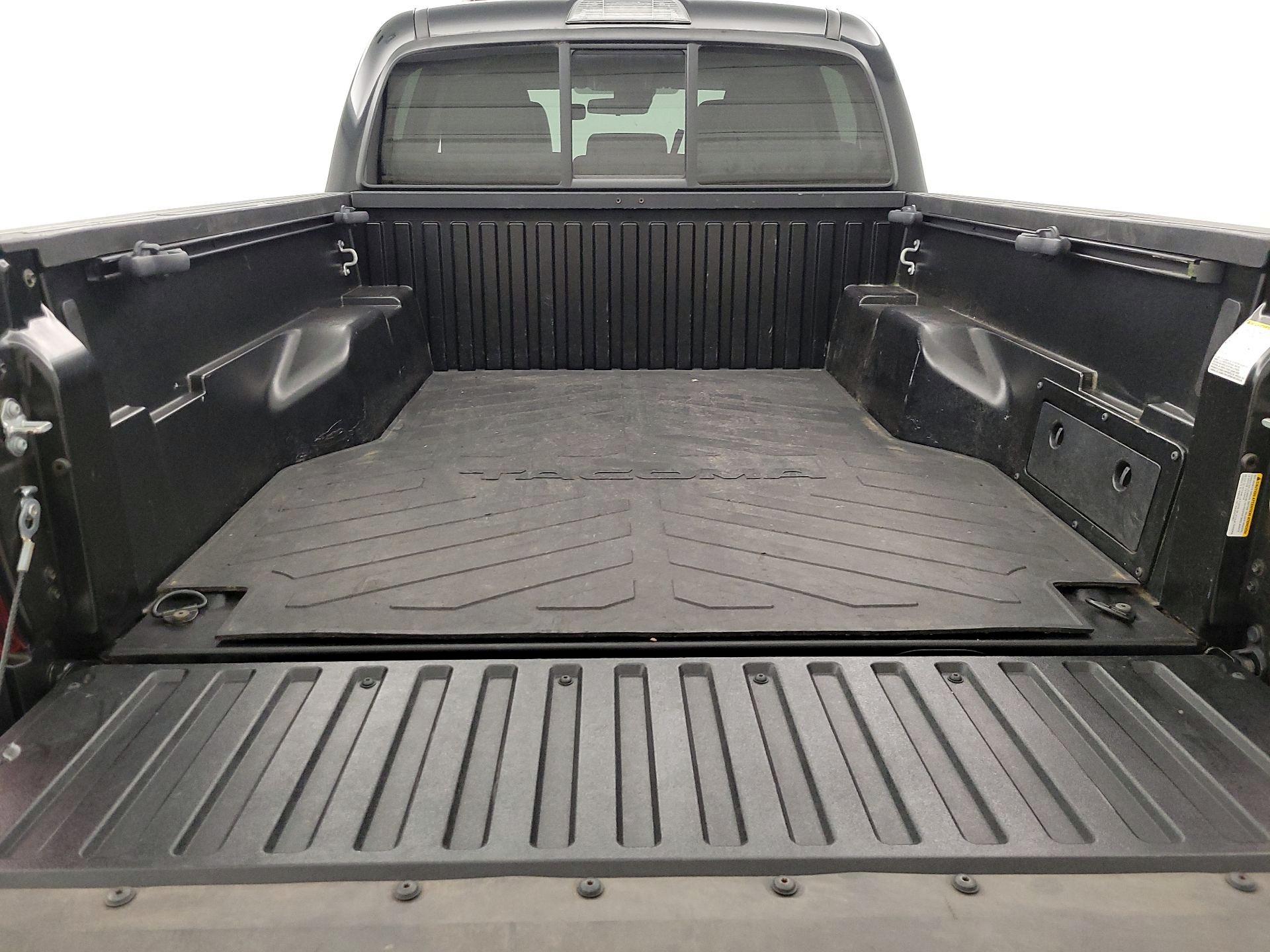 Thumbnail: 2022 Toyota Tacoma - 20