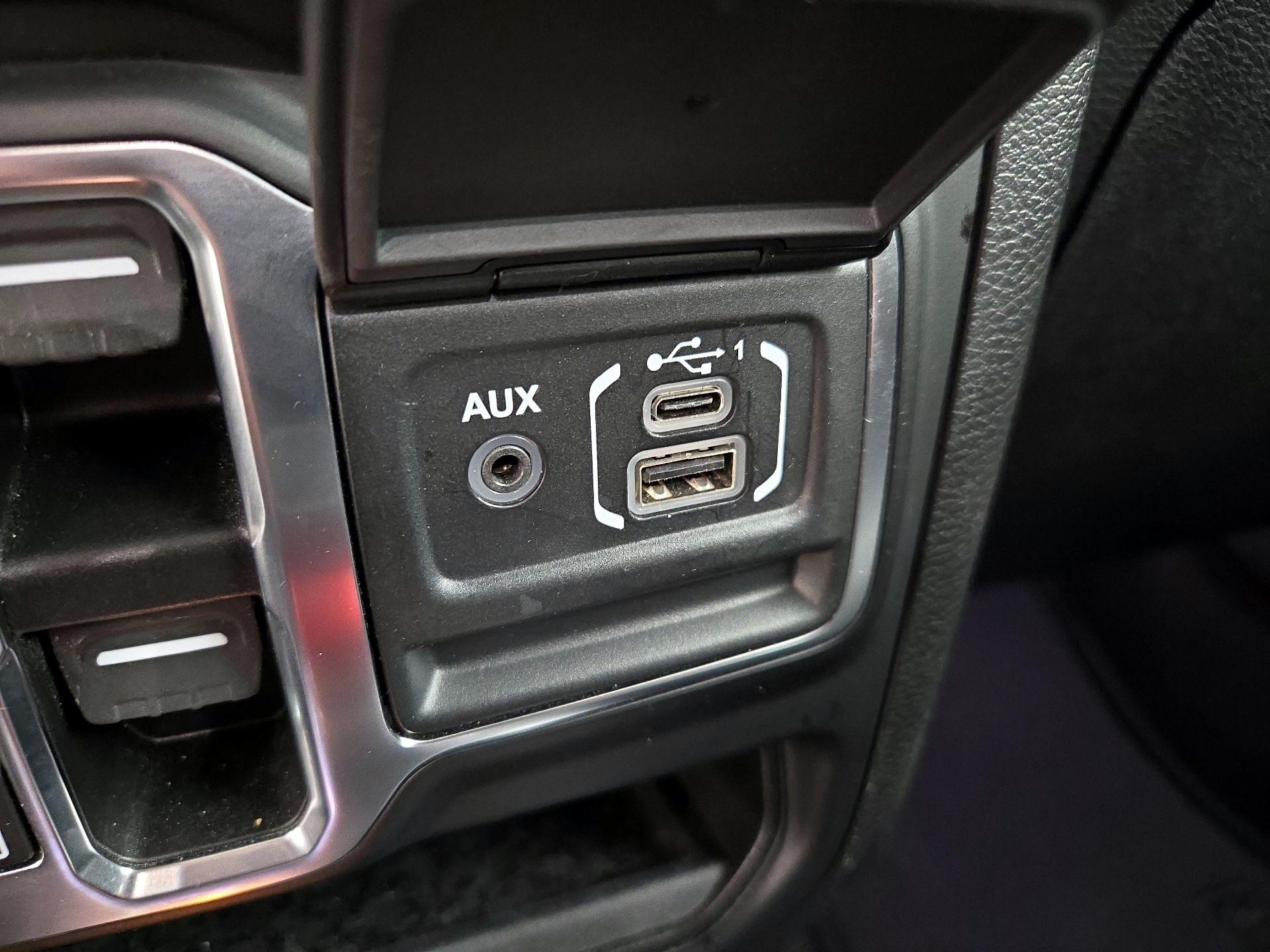 Thumbnail: 2023 Jeep Wrangler - 19