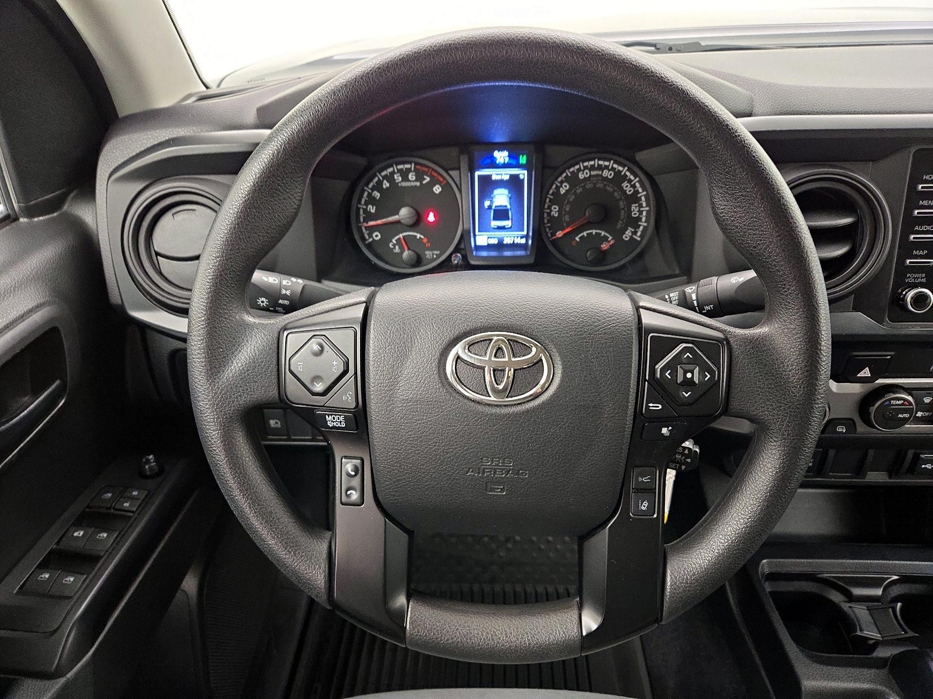 Thumbnail: 2022 Toyota Tacoma - 10