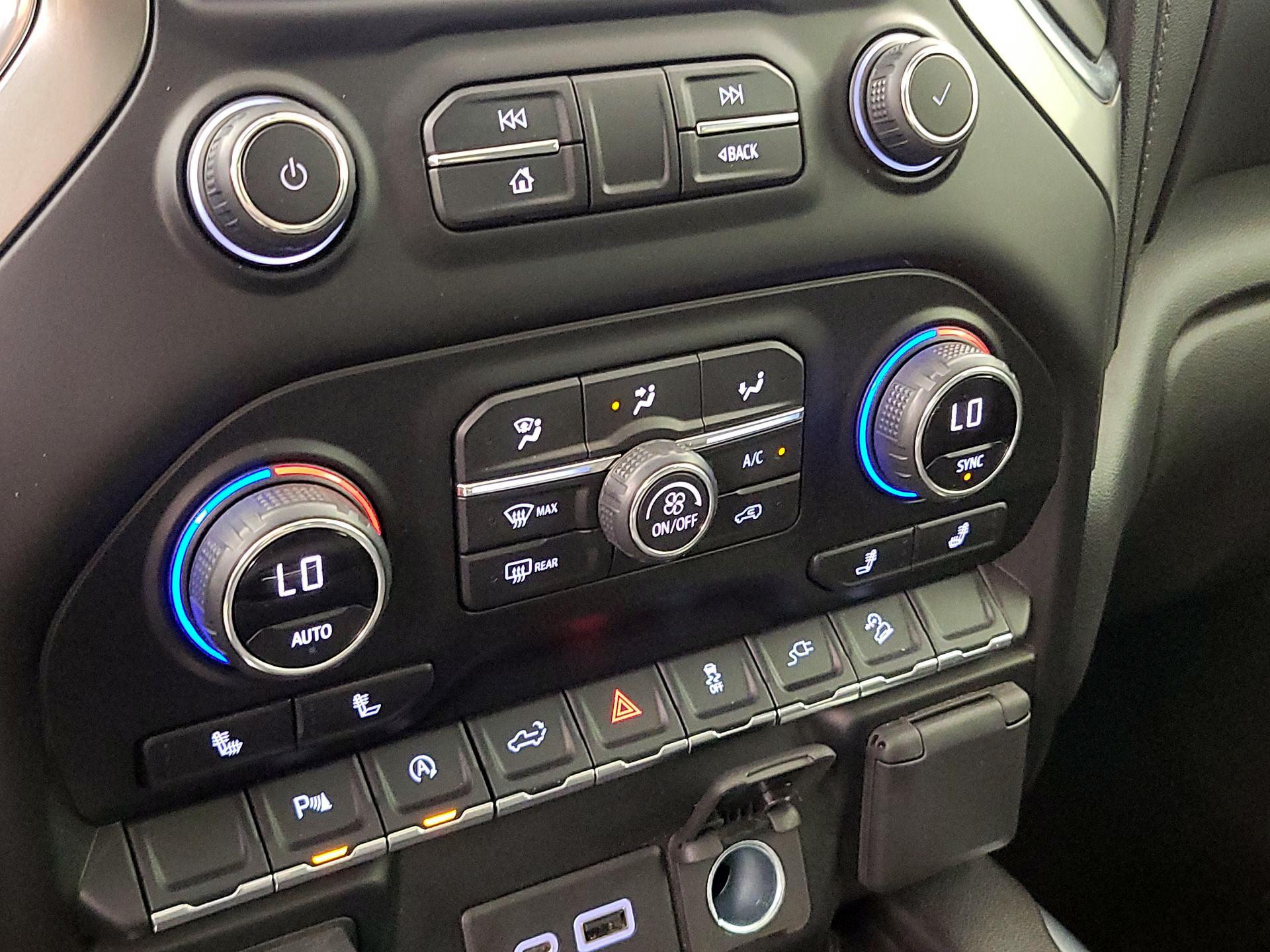 Thumbnail: 2021 Chevrolet Silverado 1500 - 16