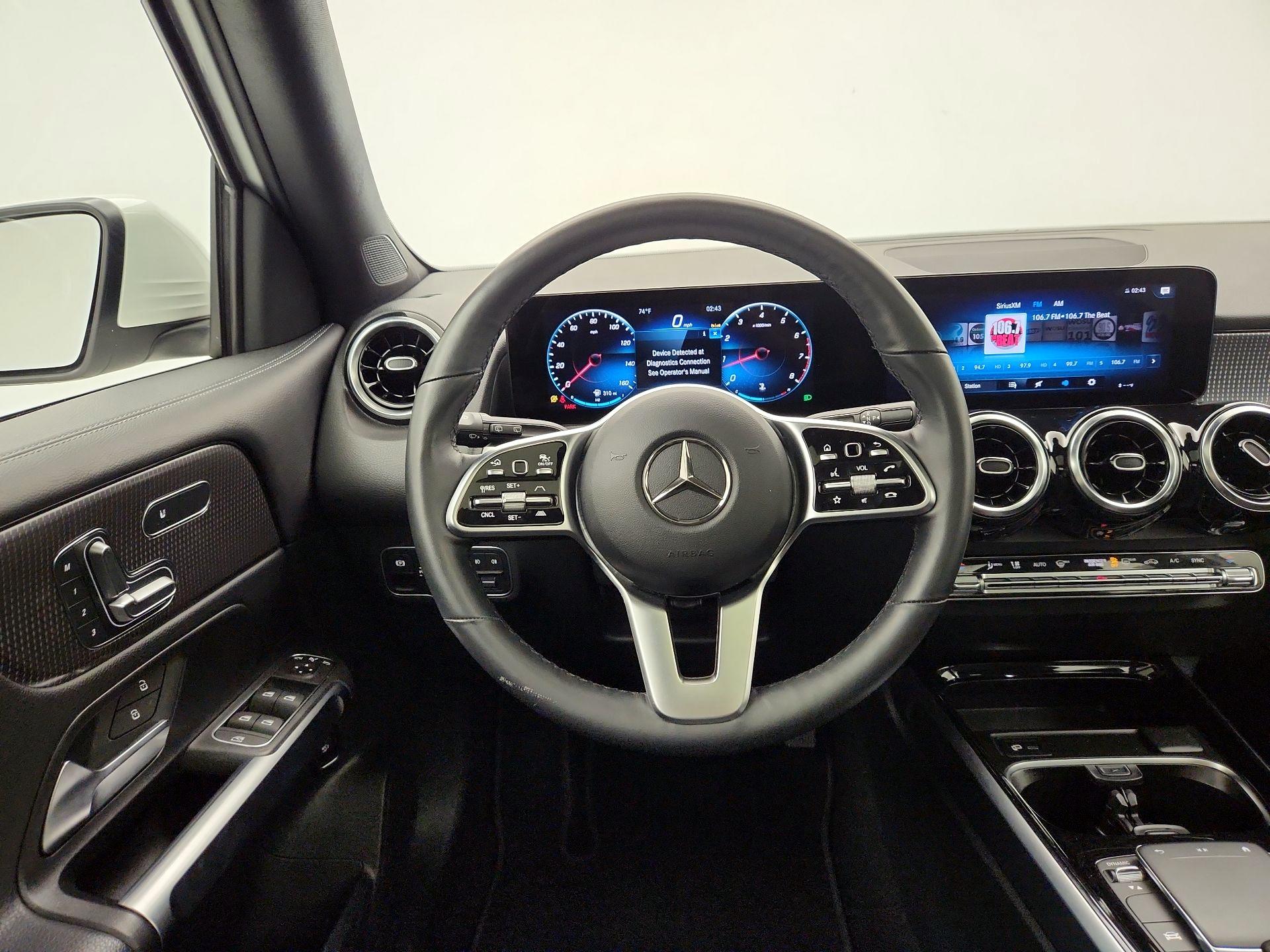 Thumbnail: 2023 Mercedes-Benz GLB - 10