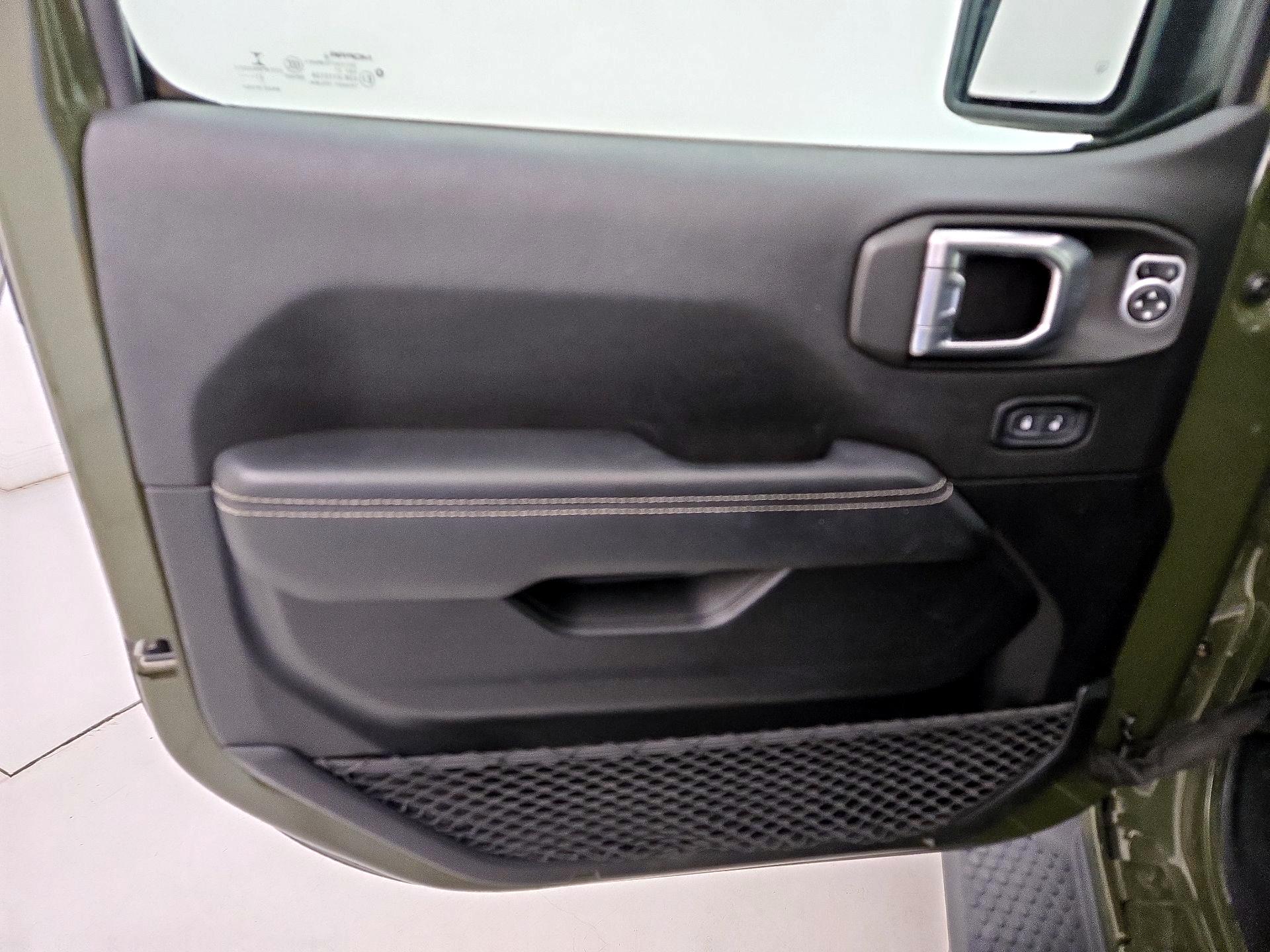 Thumbnail: 2021 Jeep Wrangler - 12
