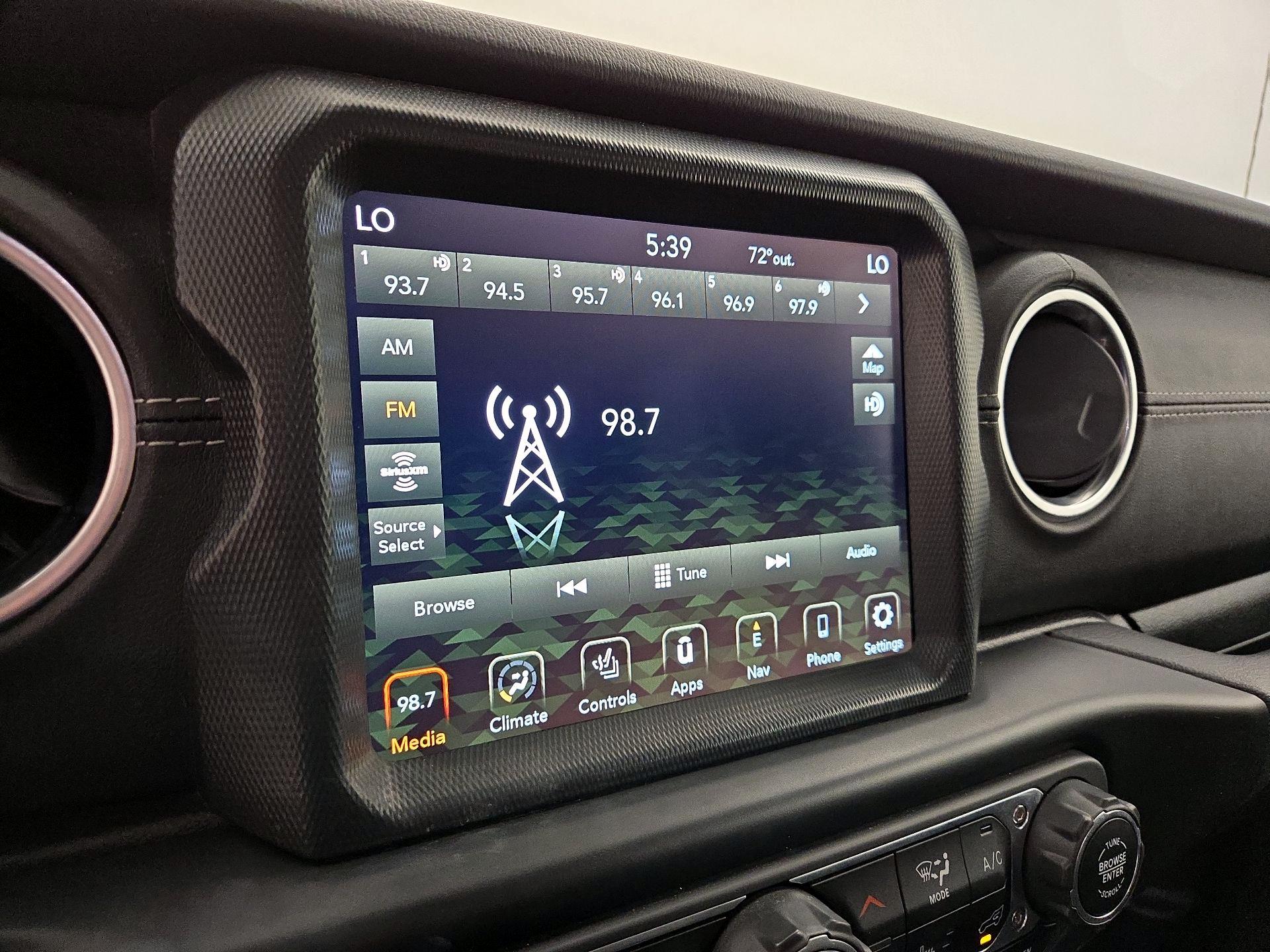 Thumbnail: 2021 Jeep Wrangler - 16