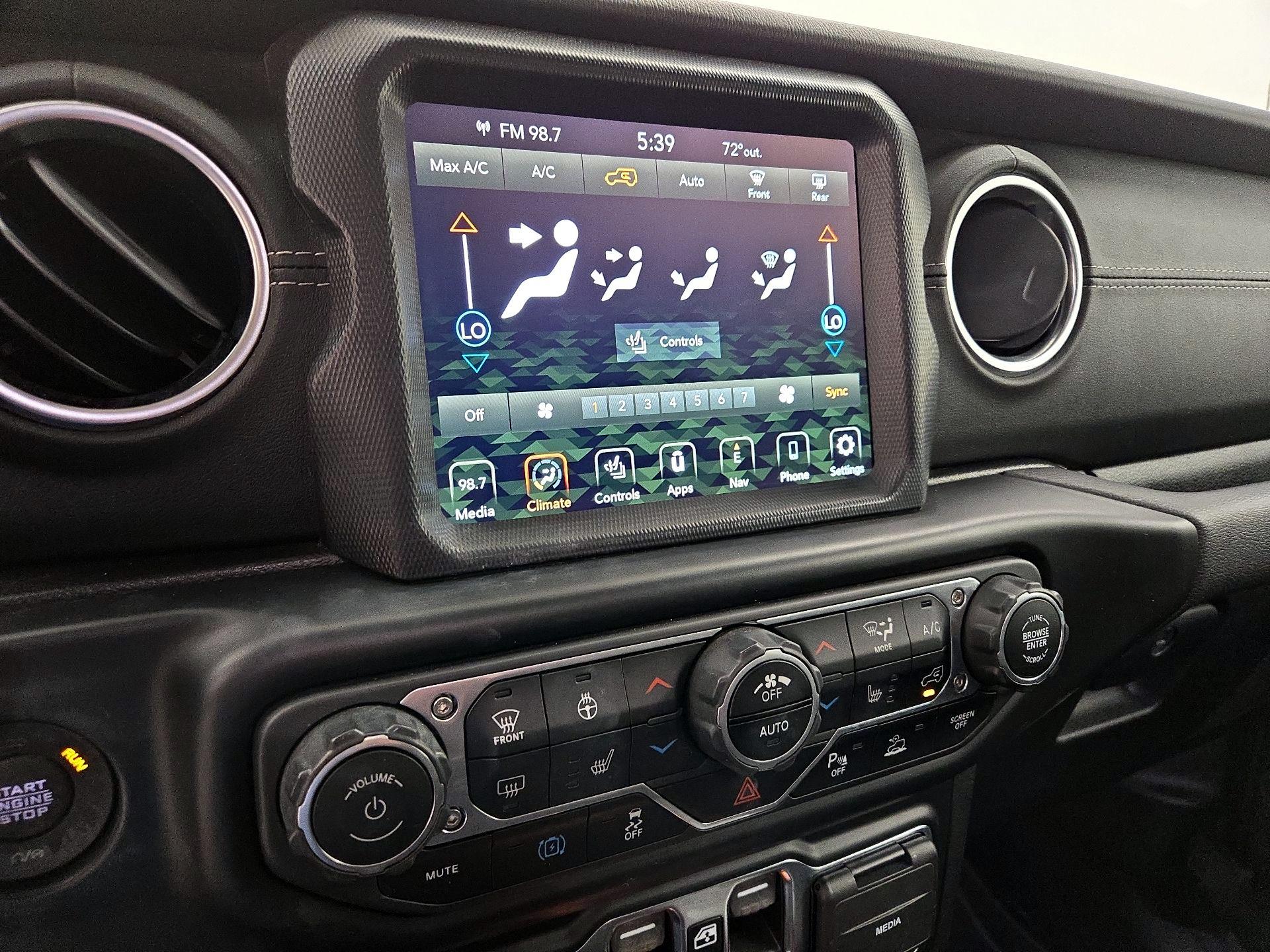 Thumbnail: 2021 Jeep Wrangler - 17