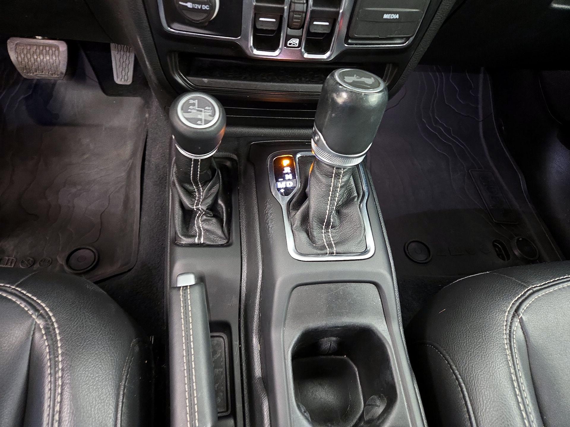 Thumbnail: 2021 Jeep Wrangler - 18