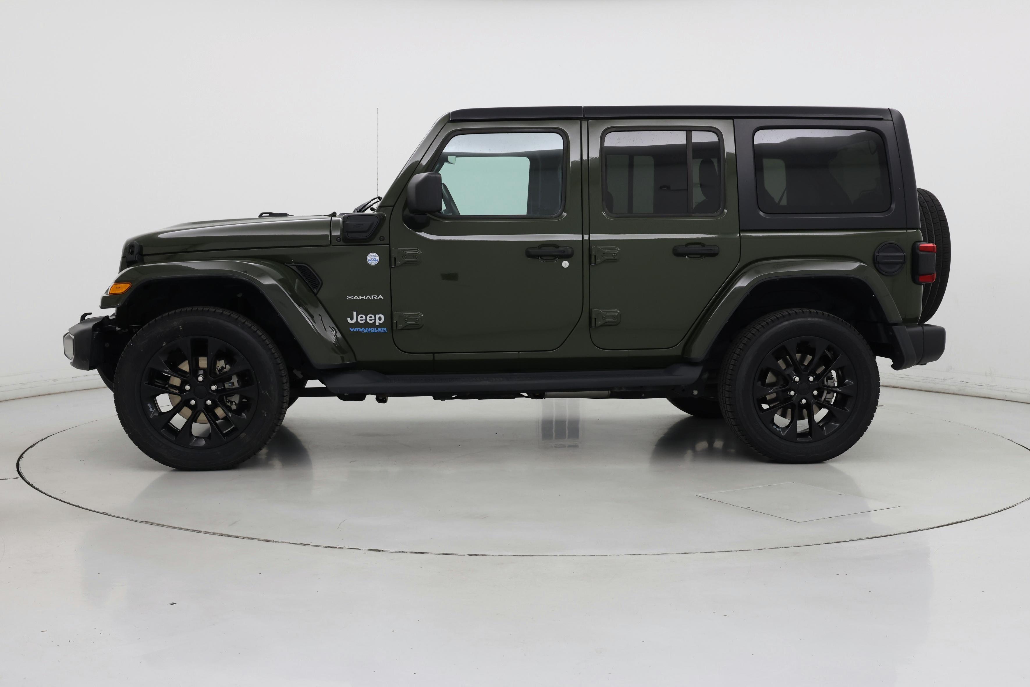 Thumbnail: 2021 Jeep Wrangler - 3