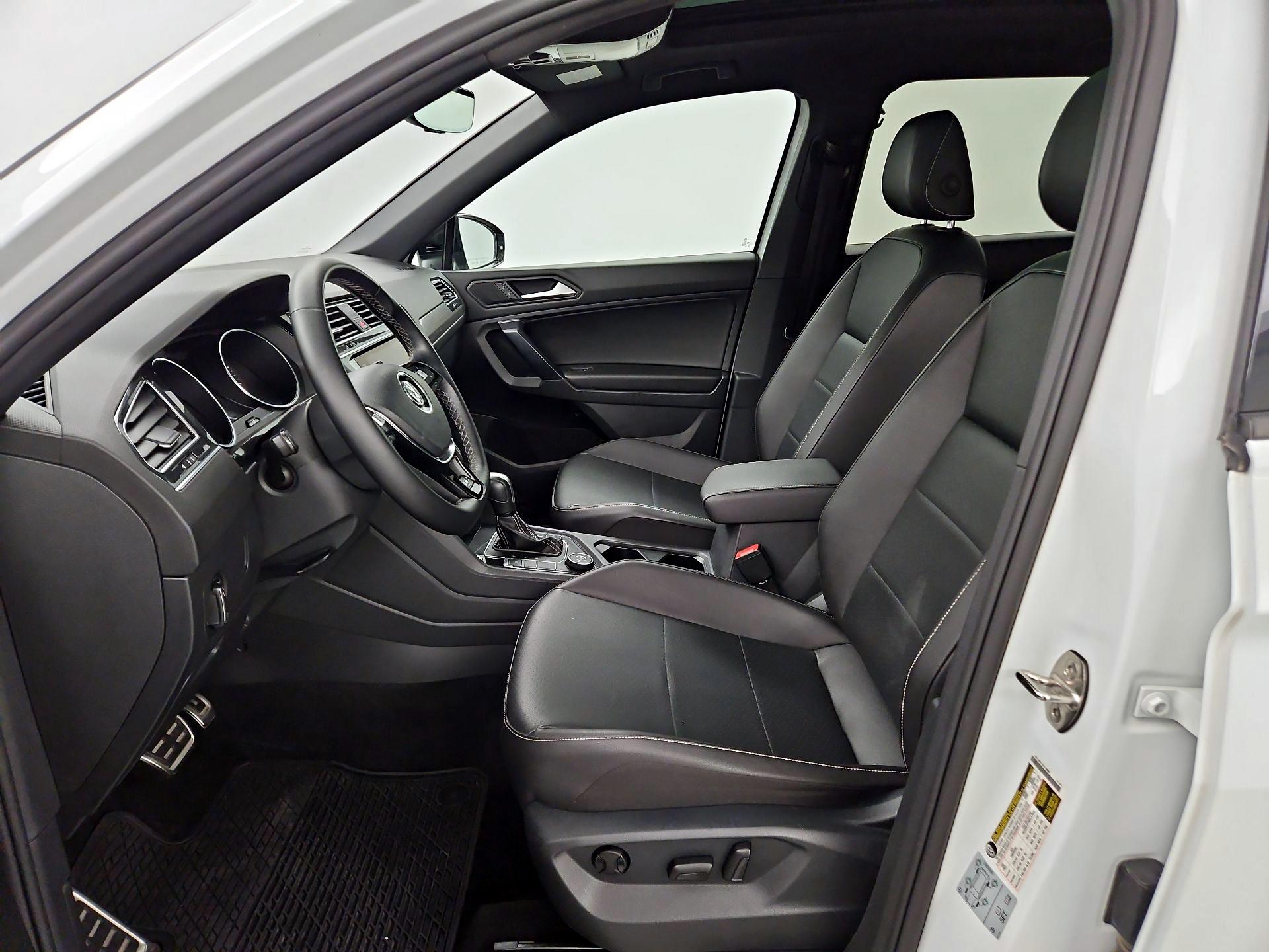 Thumbnail: 2021 Volkswagen Tiguan - 11