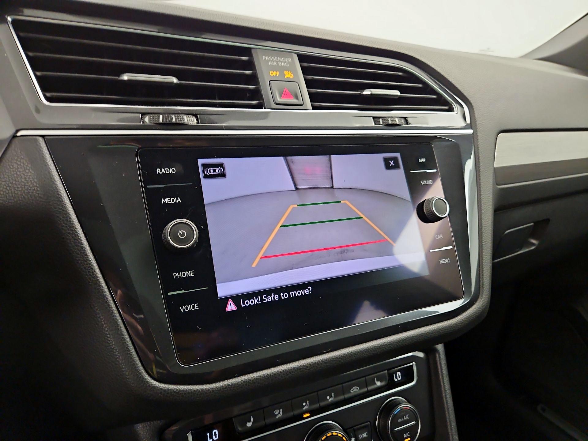 Thumbnail: 2021 Volkswagen Tiguan - 14