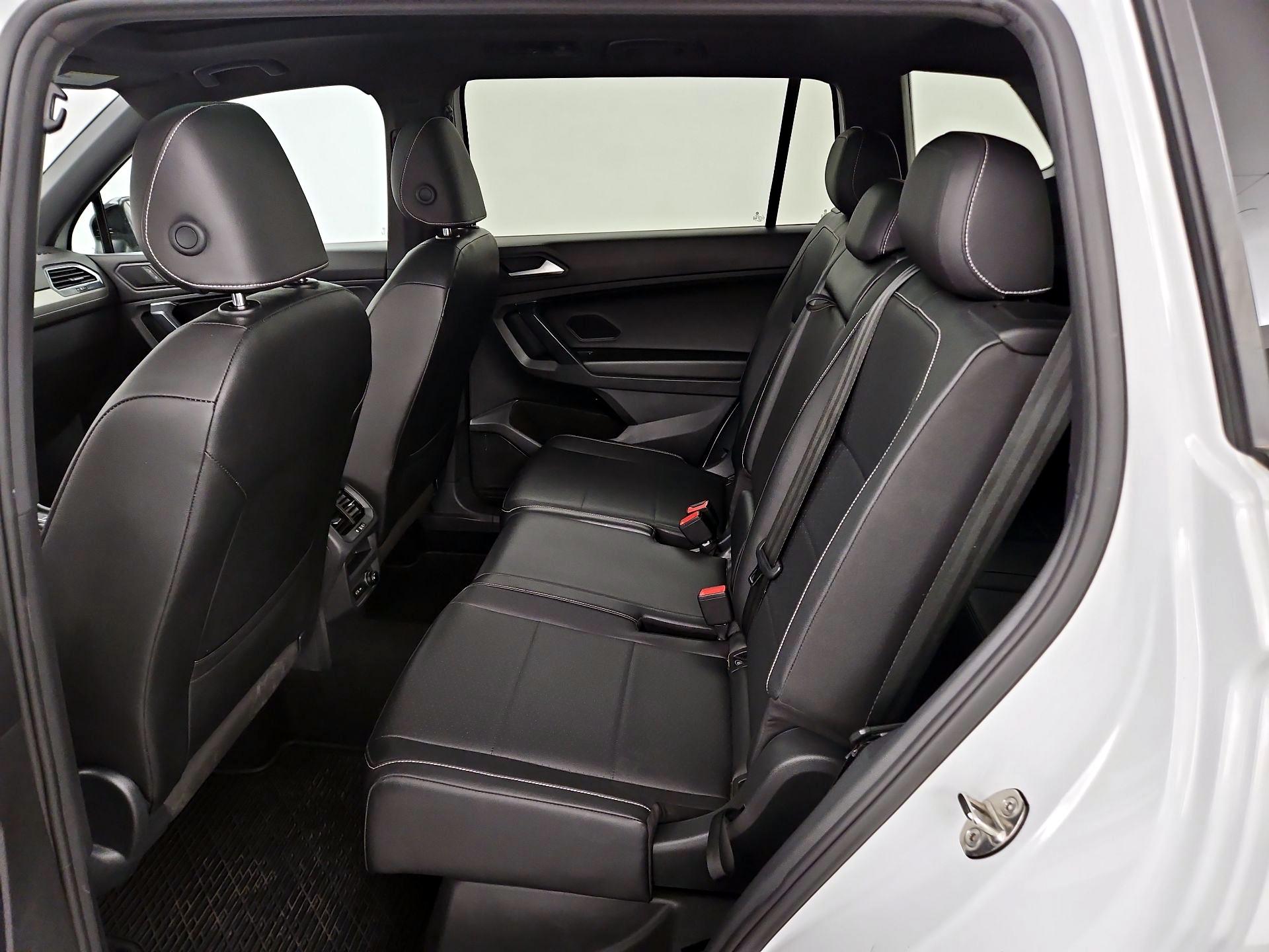 Thumbnail: 2021 Volkswagen Tiguan - 20