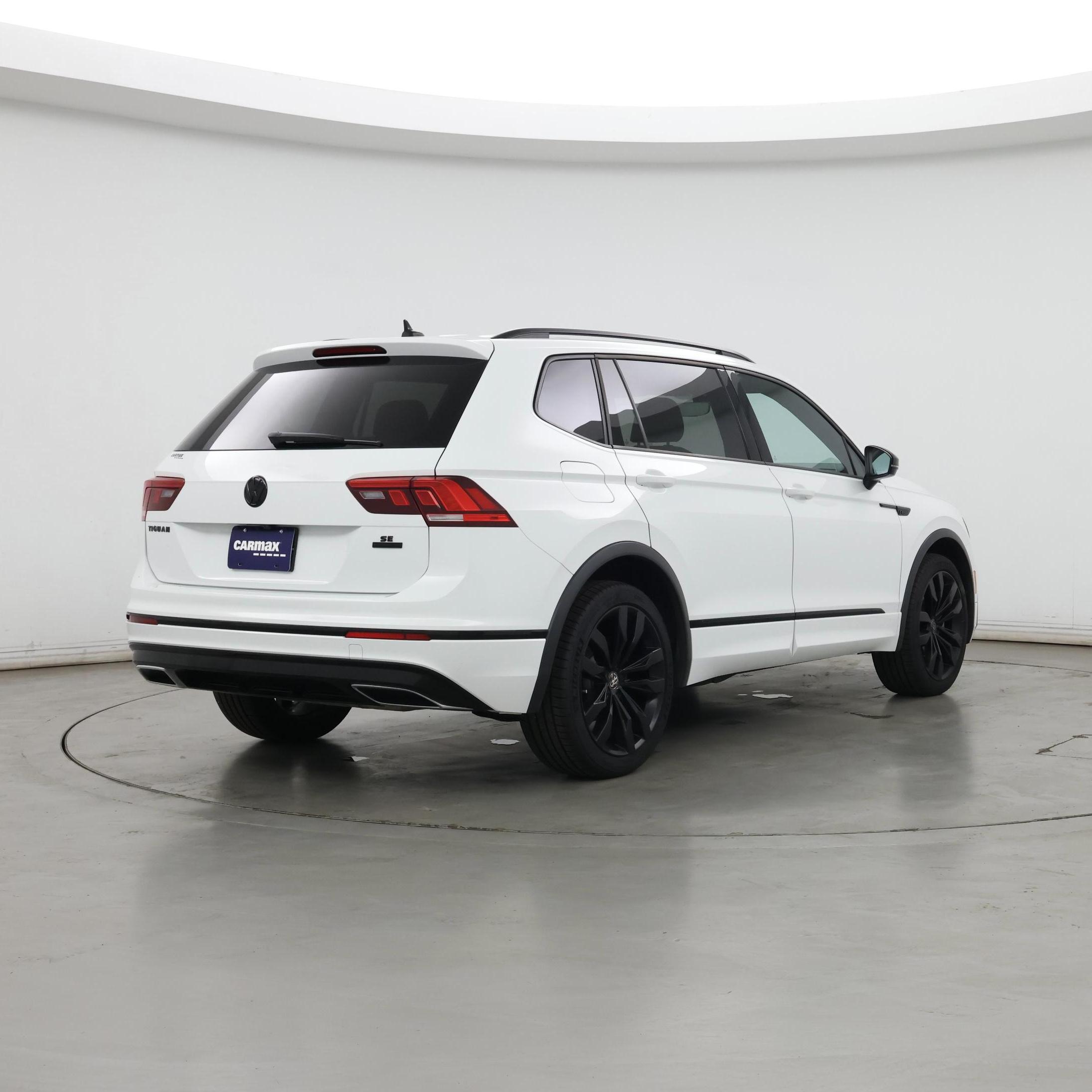 Thumbnail: 2021 Volkswagen Tiguan - 8
