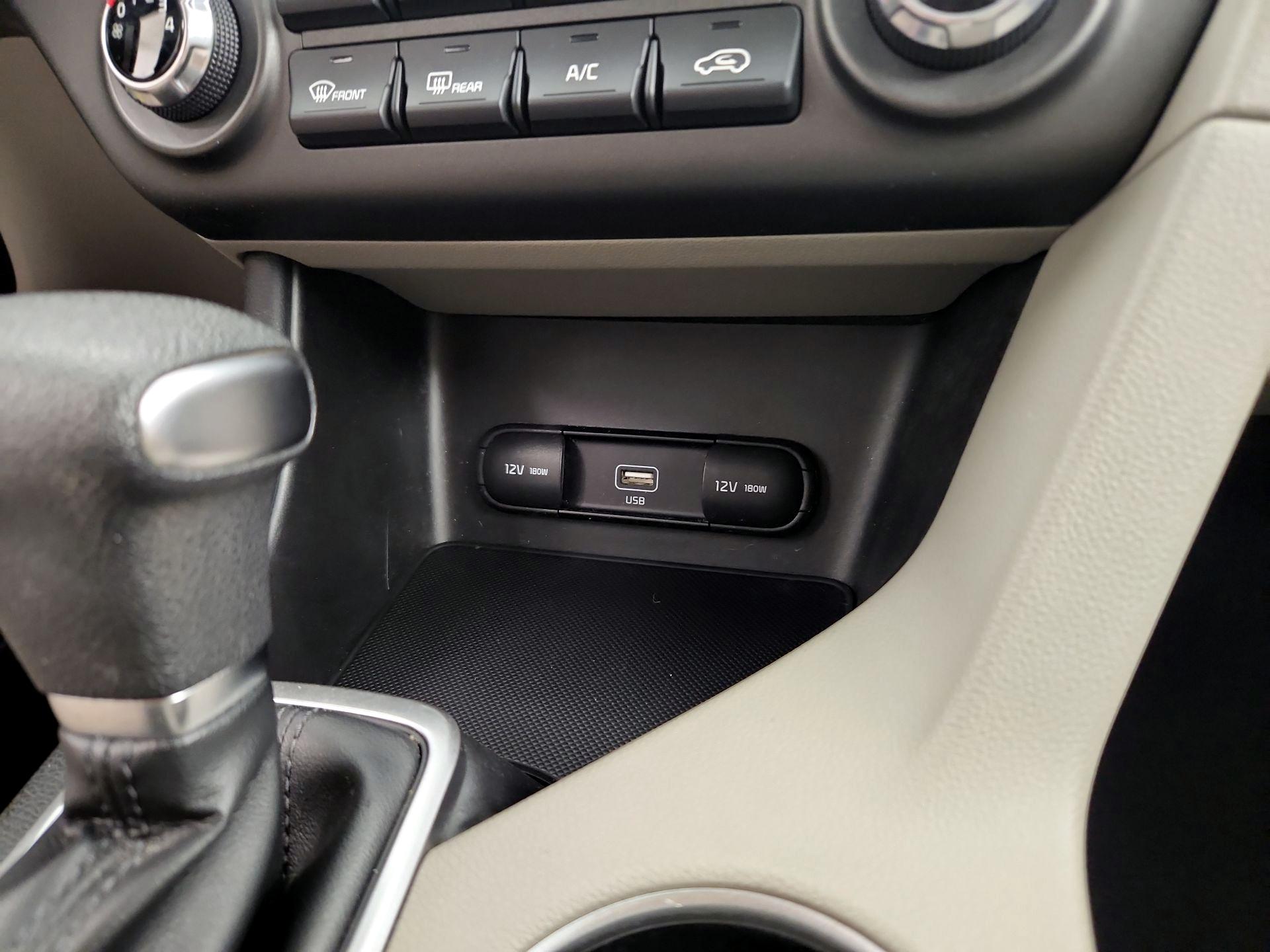 Thumbnail: 2020 Kia Sportage - 18