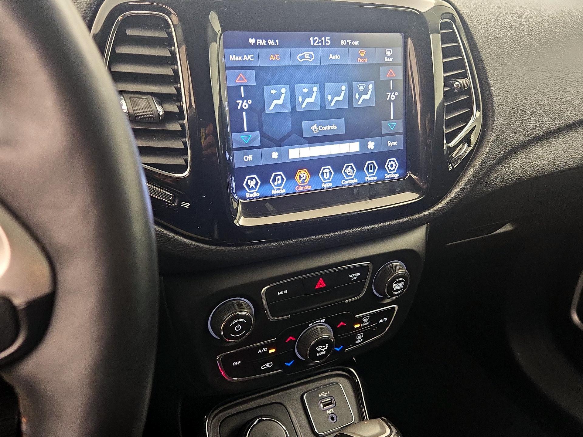 Thumbnail: 2019 Jeep Compass - 16
