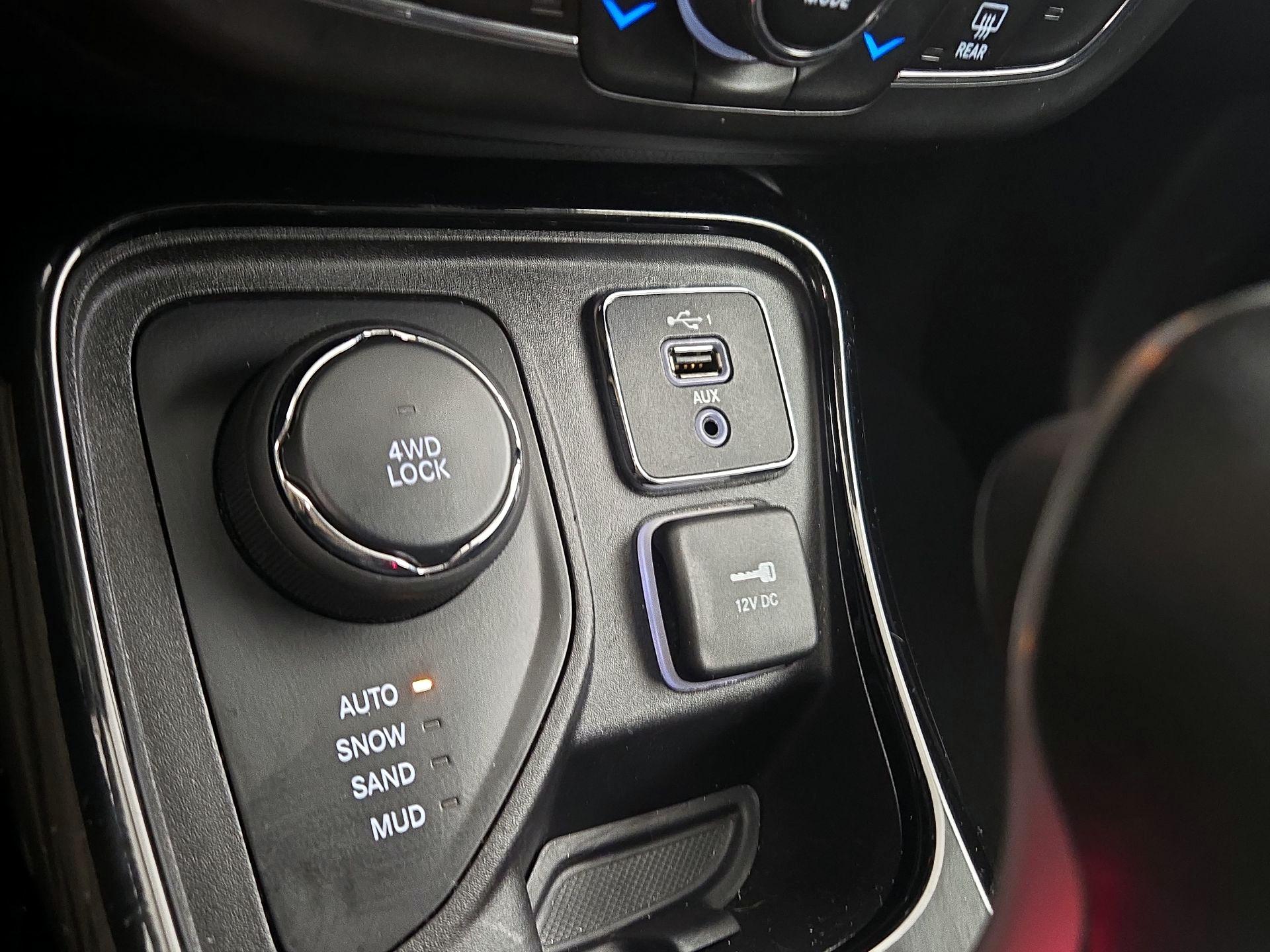 Thumbnail: 2019 Jeep Compass - 18