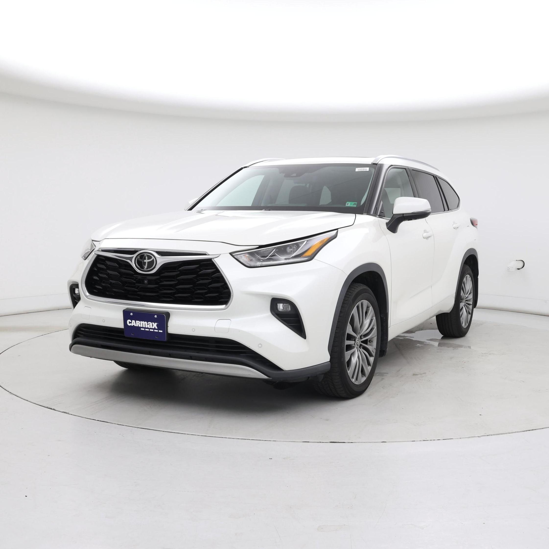 Thumbnail: 2020 Toyota Highlander - 4