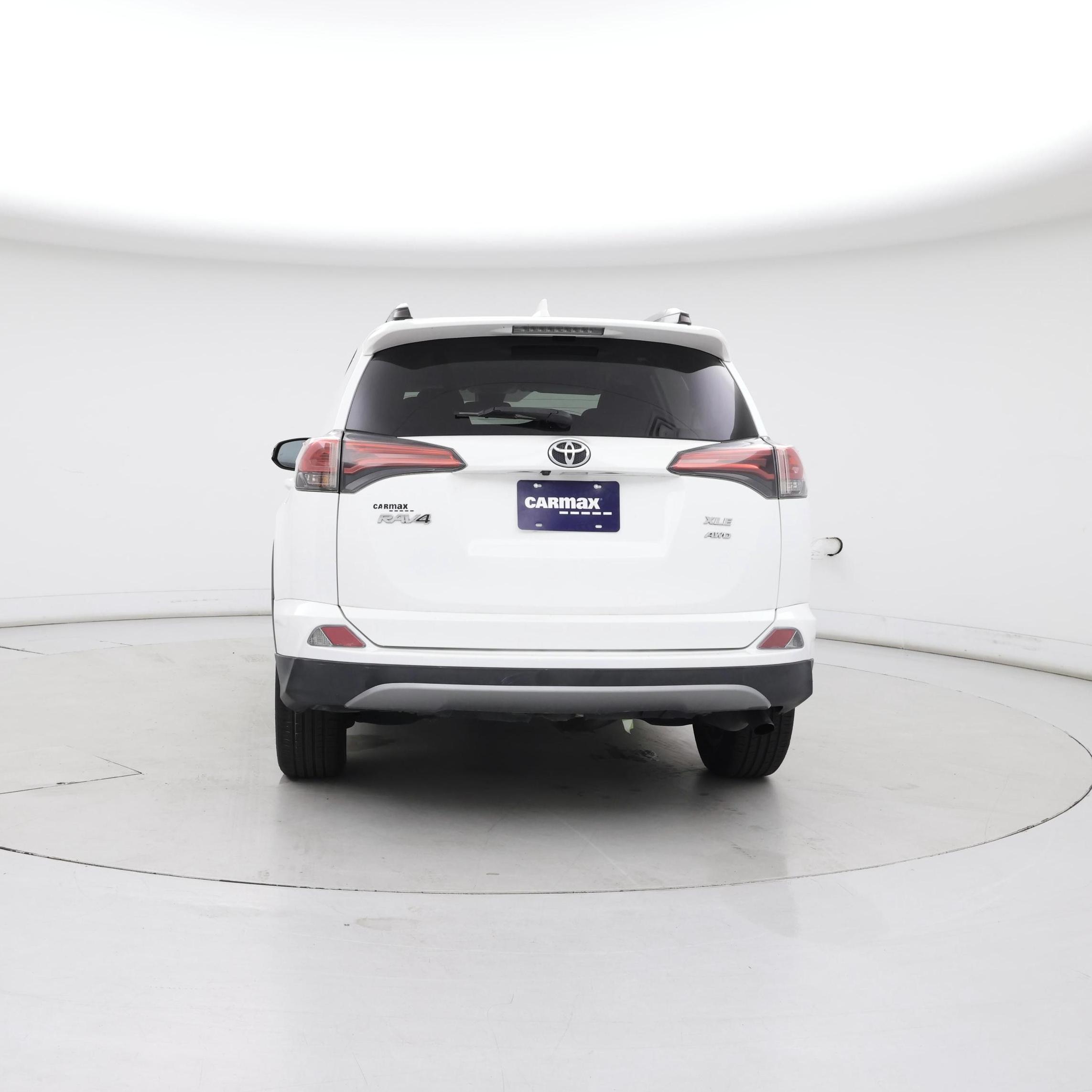 Thumbnail: 2018 Toyota RAV4 - 6