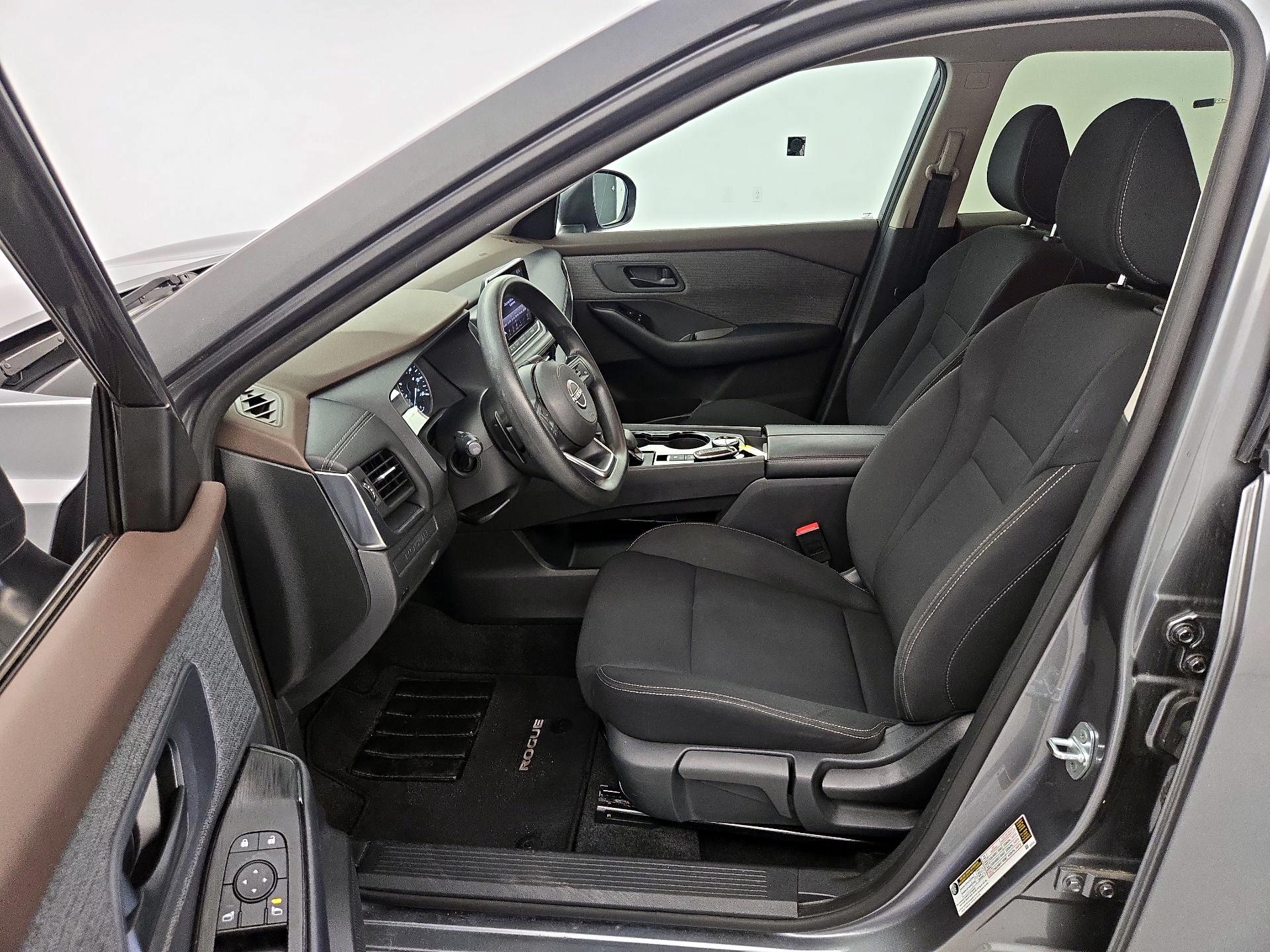 Thumbnail: 2023 Nissan Rogue - 11