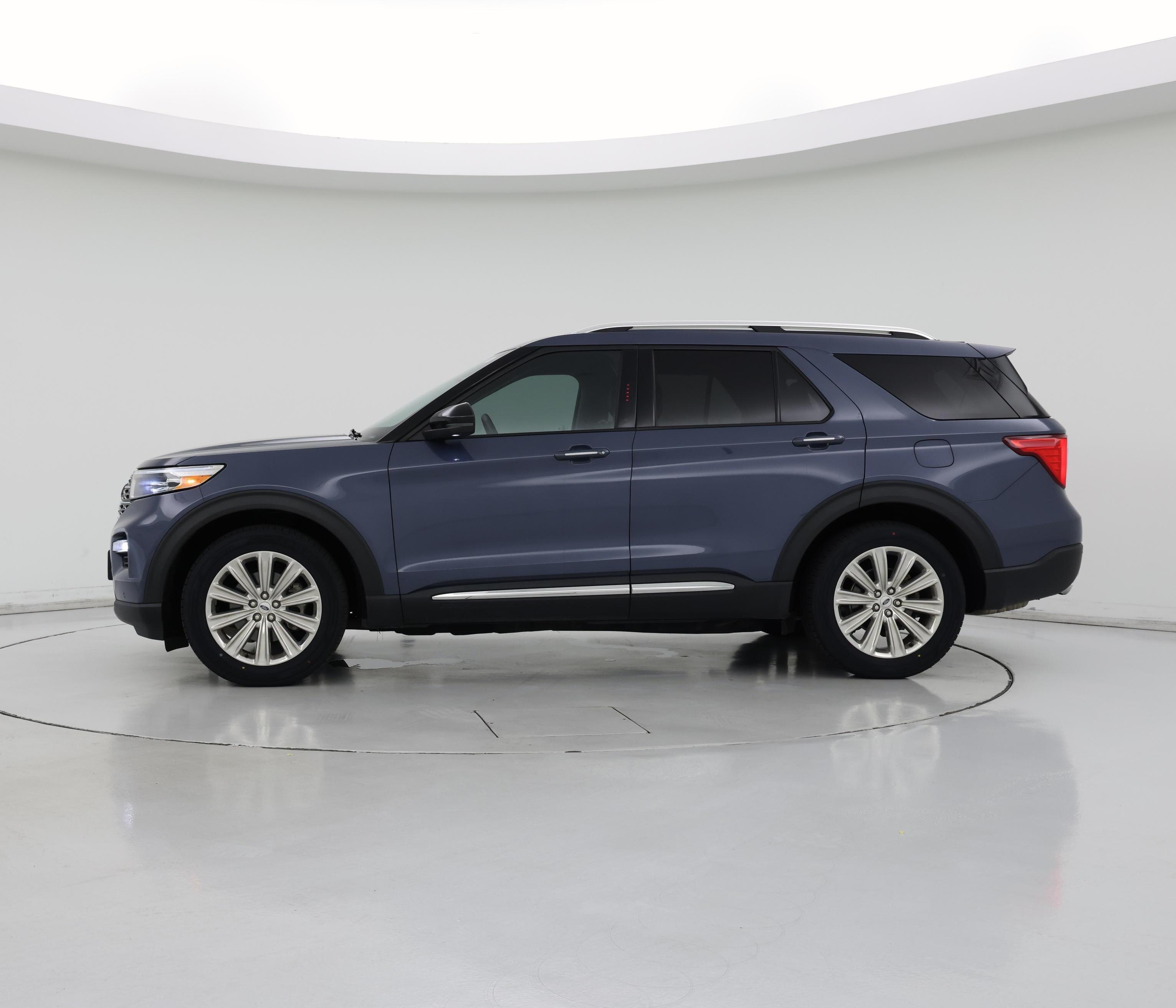Thumbnail: 2021 Ford Explorer - 3