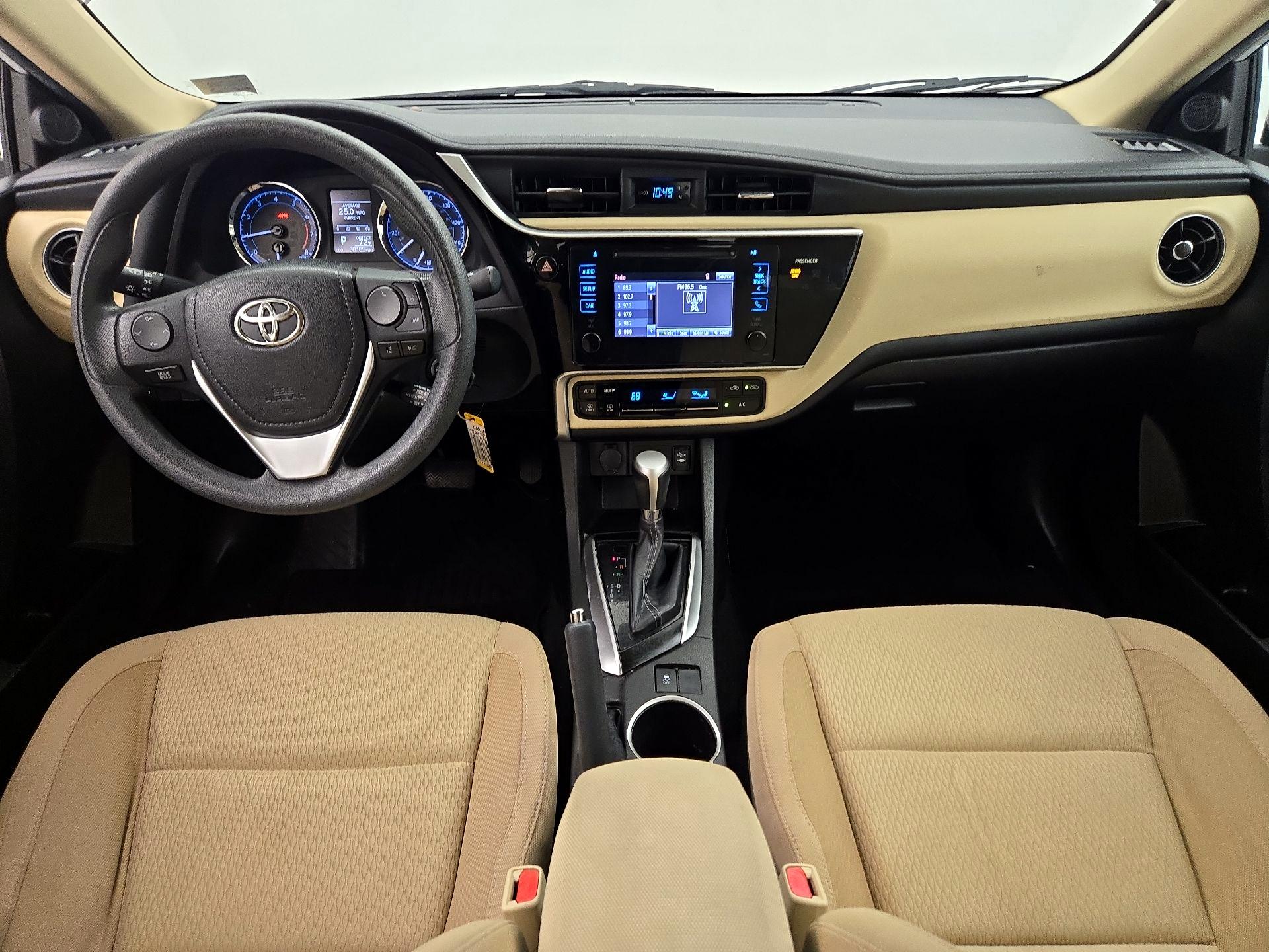 Thumbnail: 2017 Toyota Corolla - 9