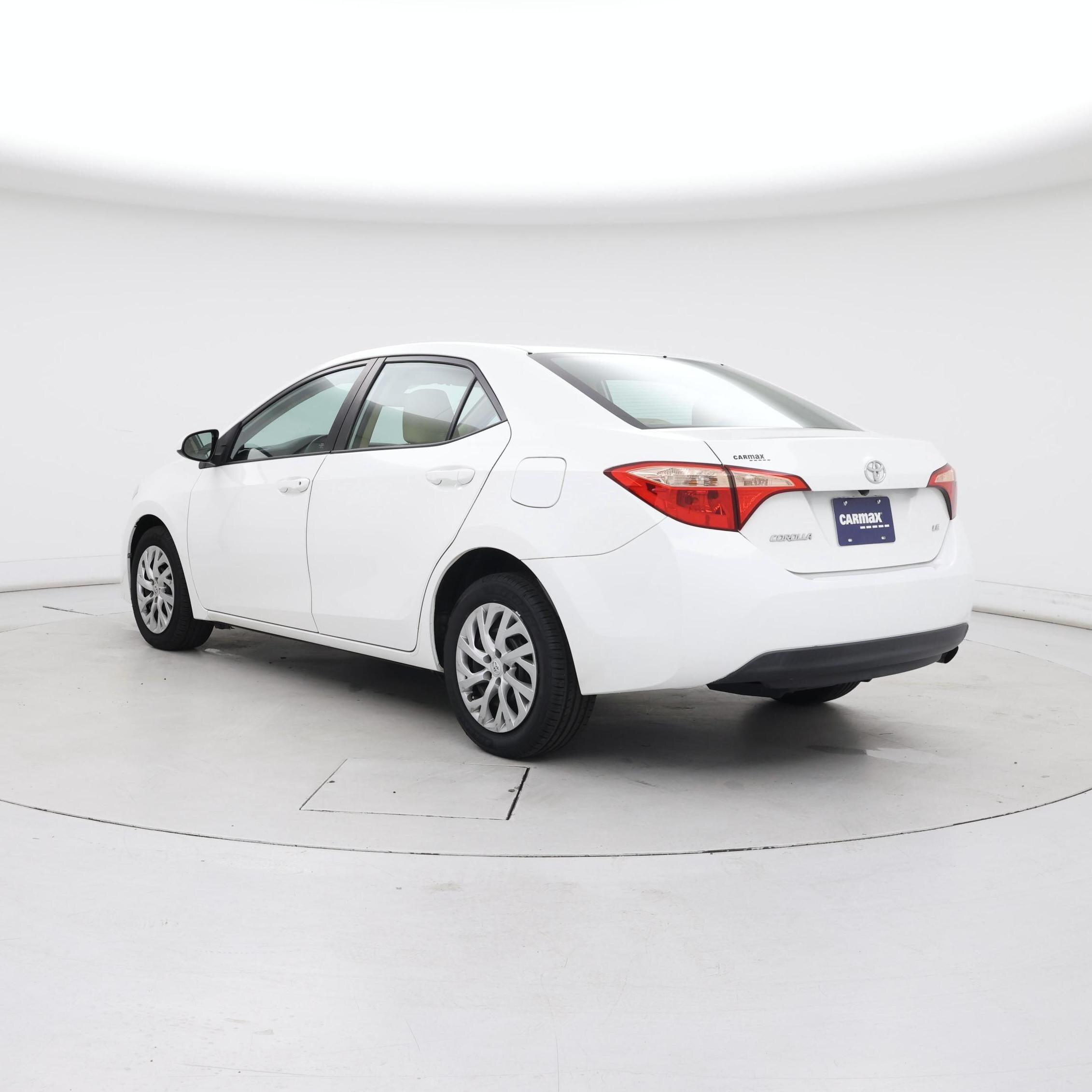 Thumbnail: 2017 Toyota Corolla - 2