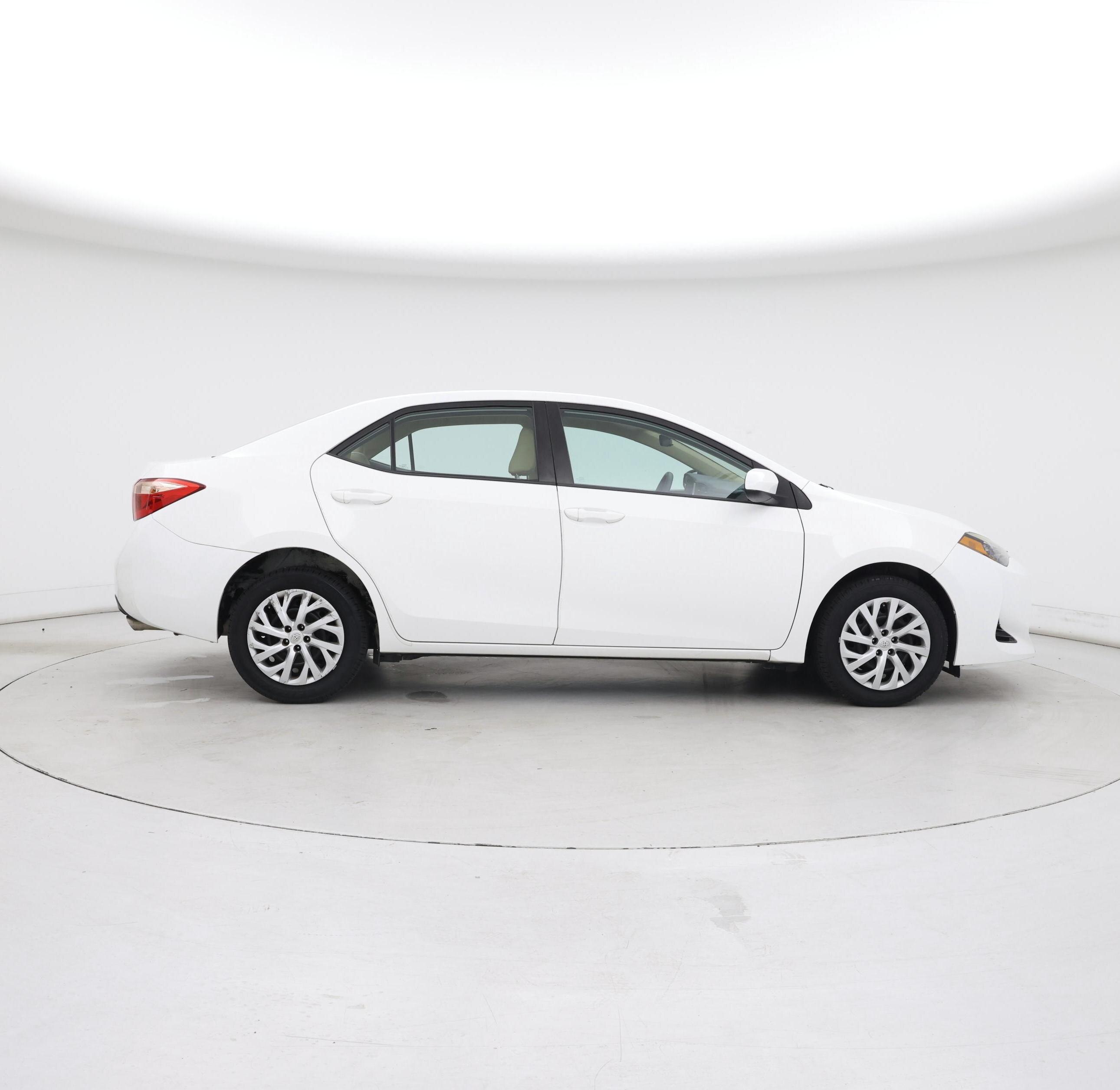 Thumbnail: 2017 Toyota Corolla - 7