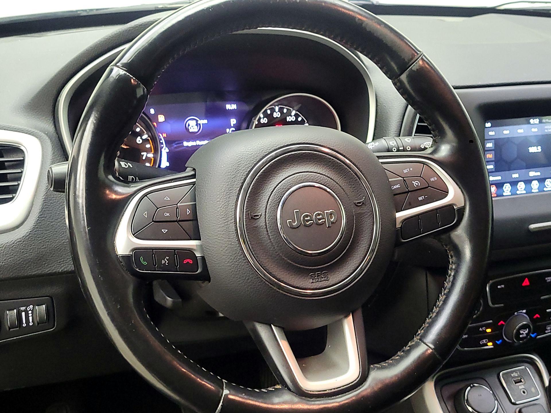 Thumbnail: 2020 Jeep Compass - 10