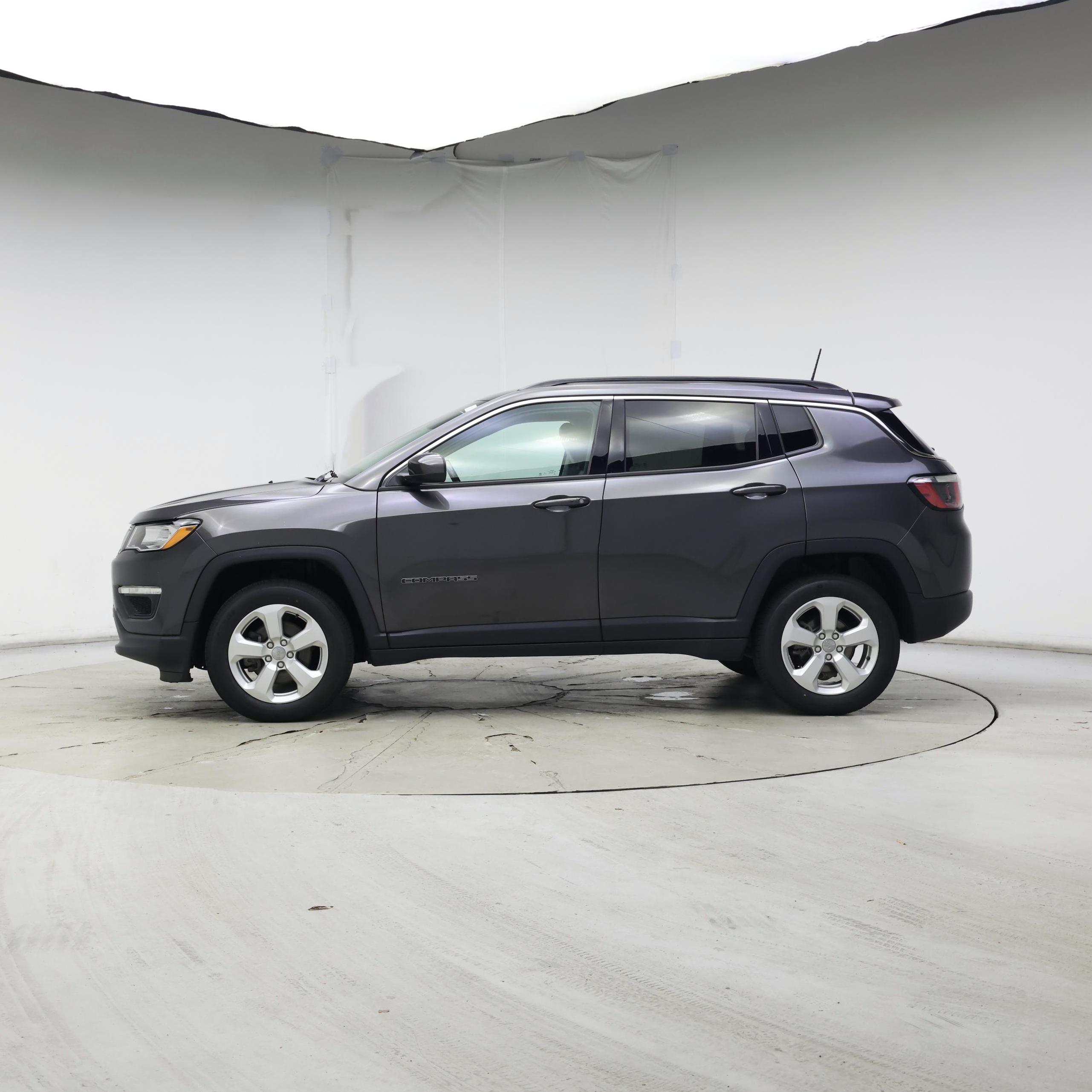 Thumbnail: 2020 Jeep Compass - 3