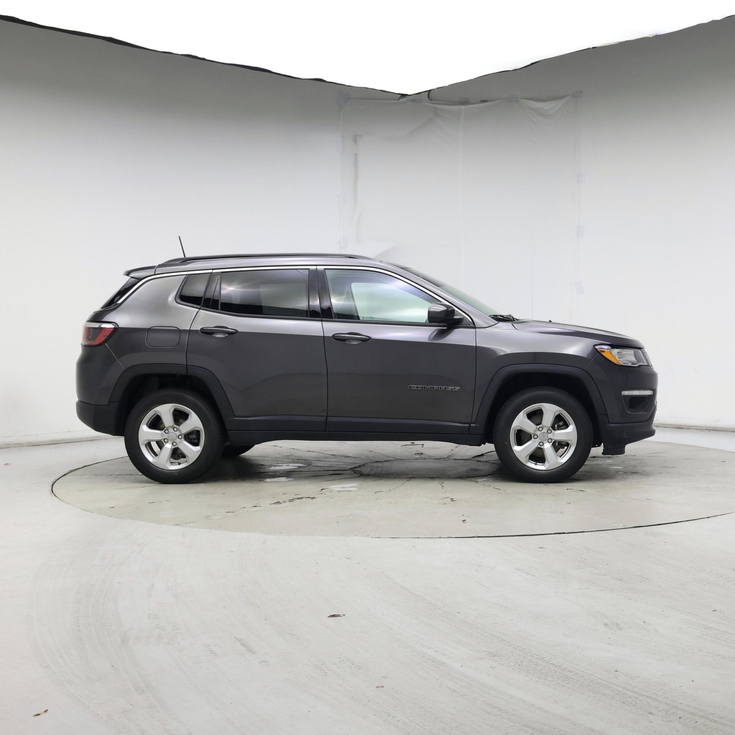 Thumbnail: 2020 Jeep Compass - 7
